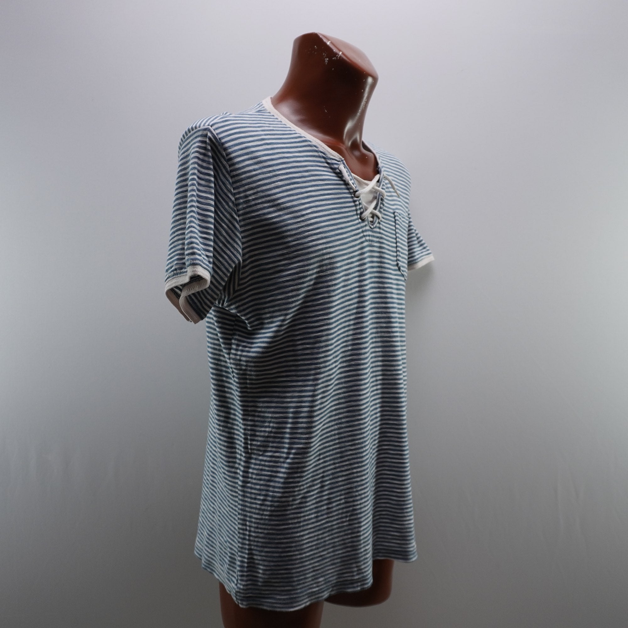 Camiseta de Manga Corta Apparel para Hombre Usada - Azul, L
