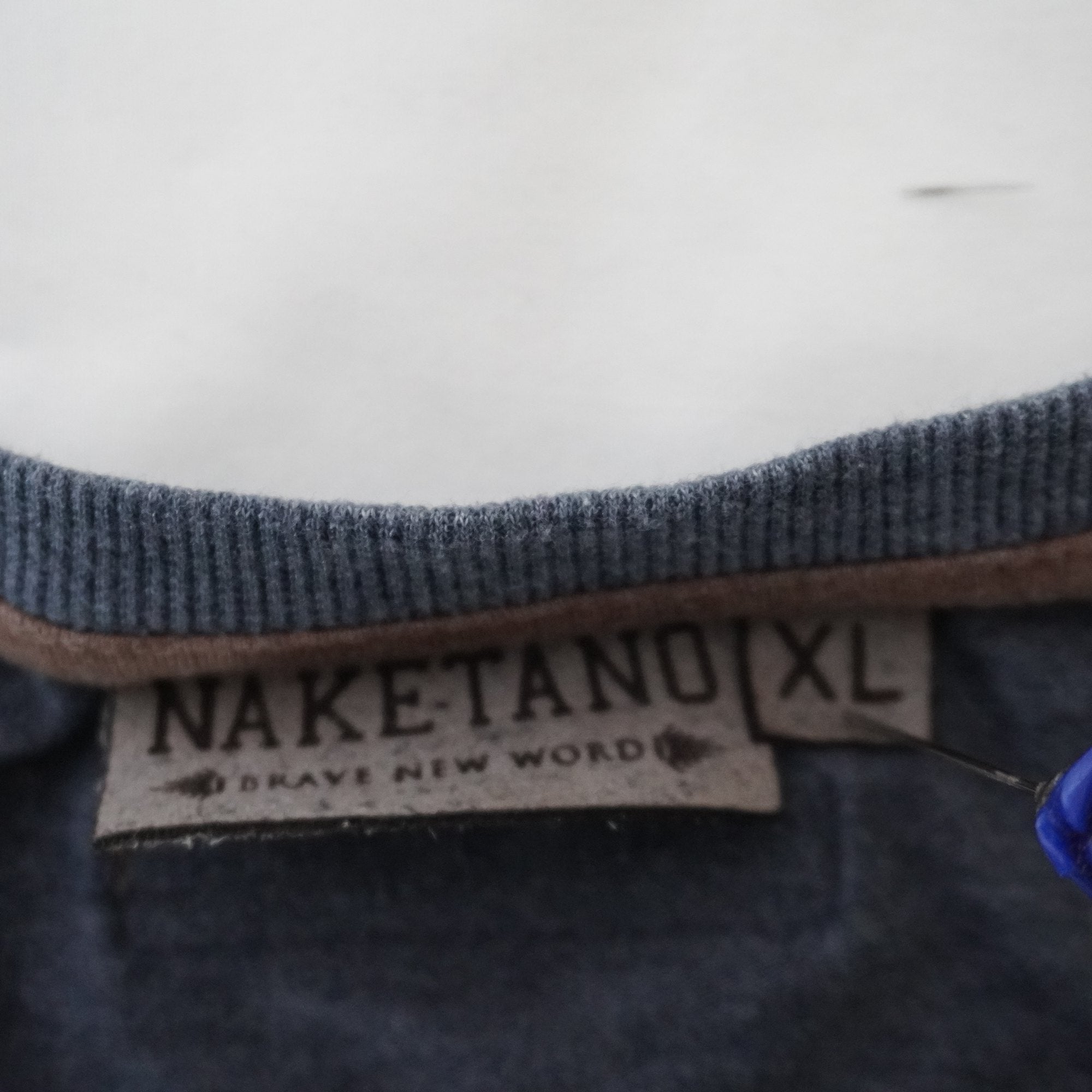Camiseta Naketano para Mujer Usada - Gris, XL