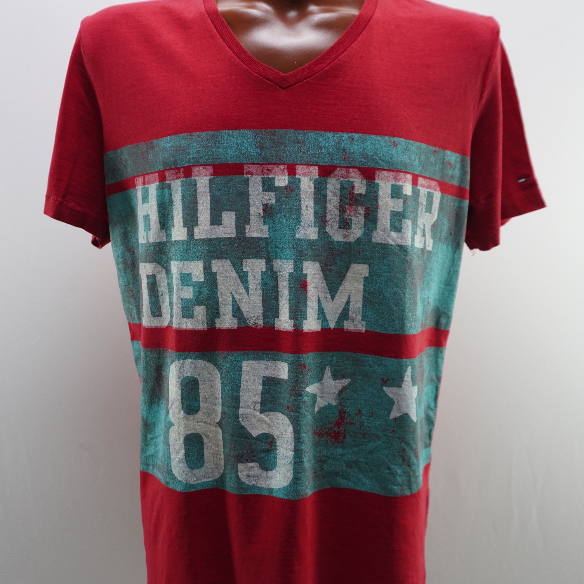 Camiseta de Manga Corta Tommy Hilfiger para Hombre - Roja, XL (Usada en Muy Buen Estado)