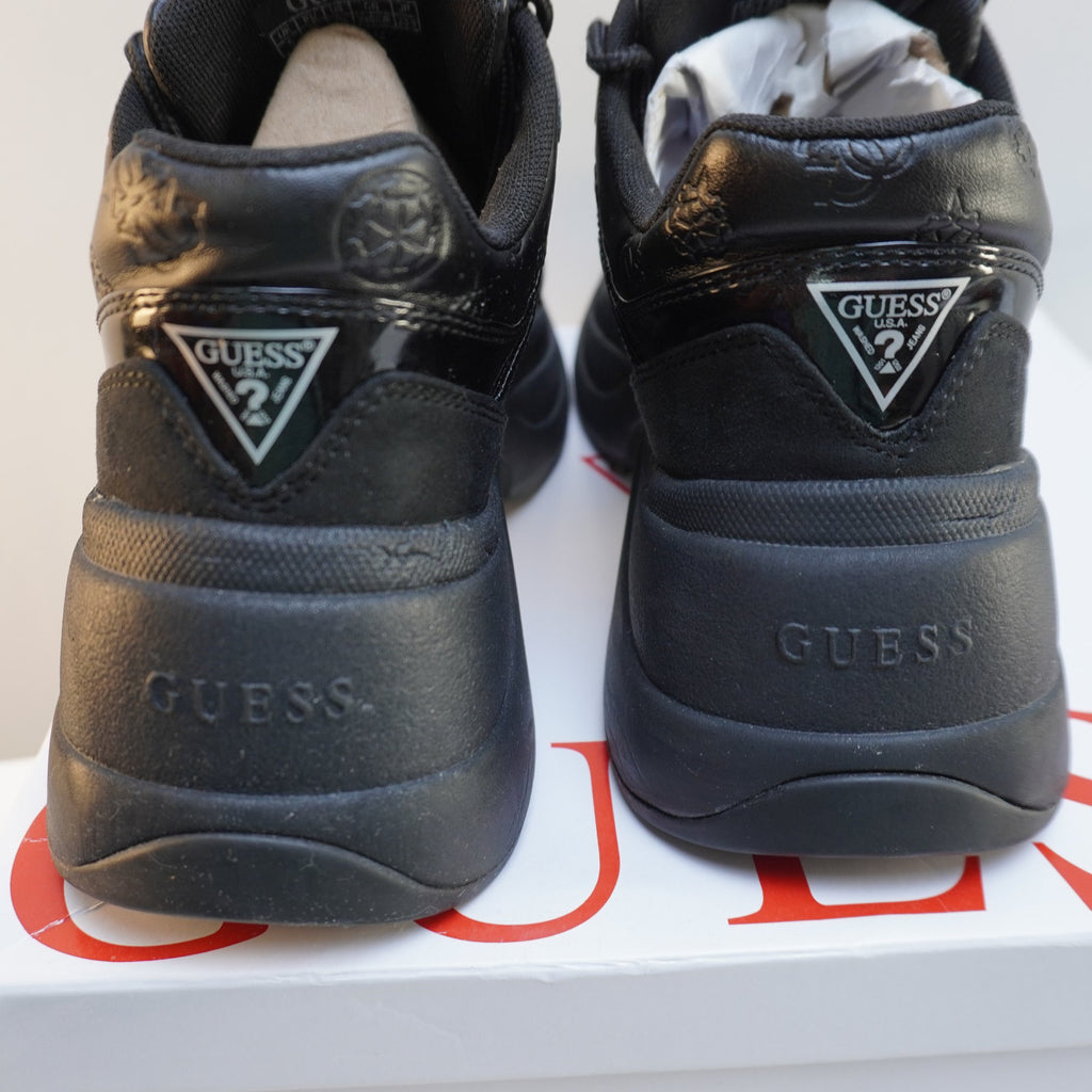 Zapatillas Guess para Mujer Usadas - Negros, Talla 38