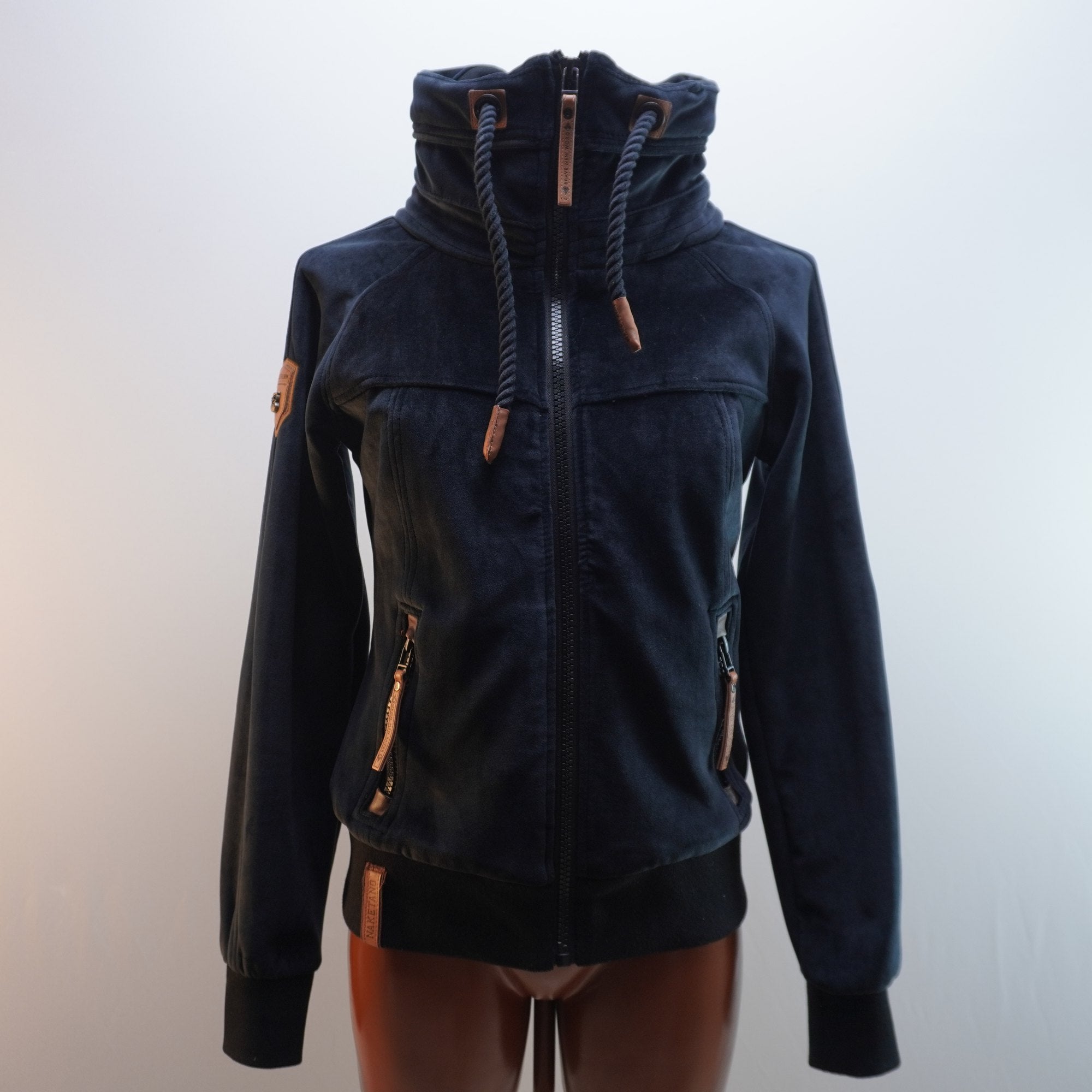 Parka Naketano para Mujer Usada - Mediana, Muy Buena Condición