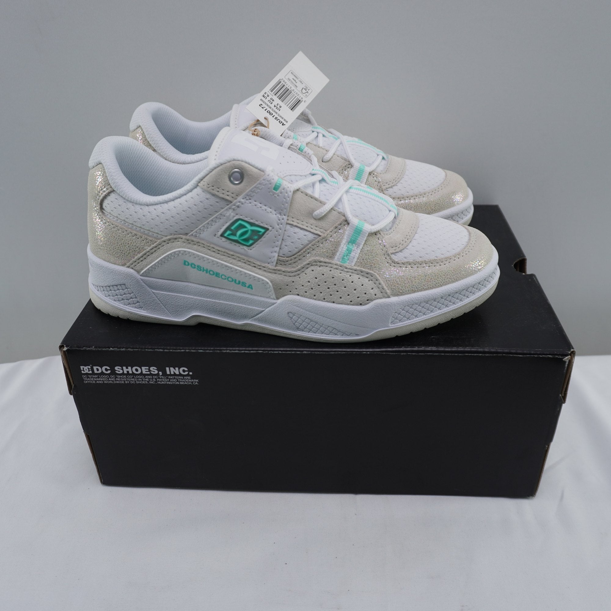 Zapatillas DC Shoes para Mujeres Usadas - Blancas, Talla 40