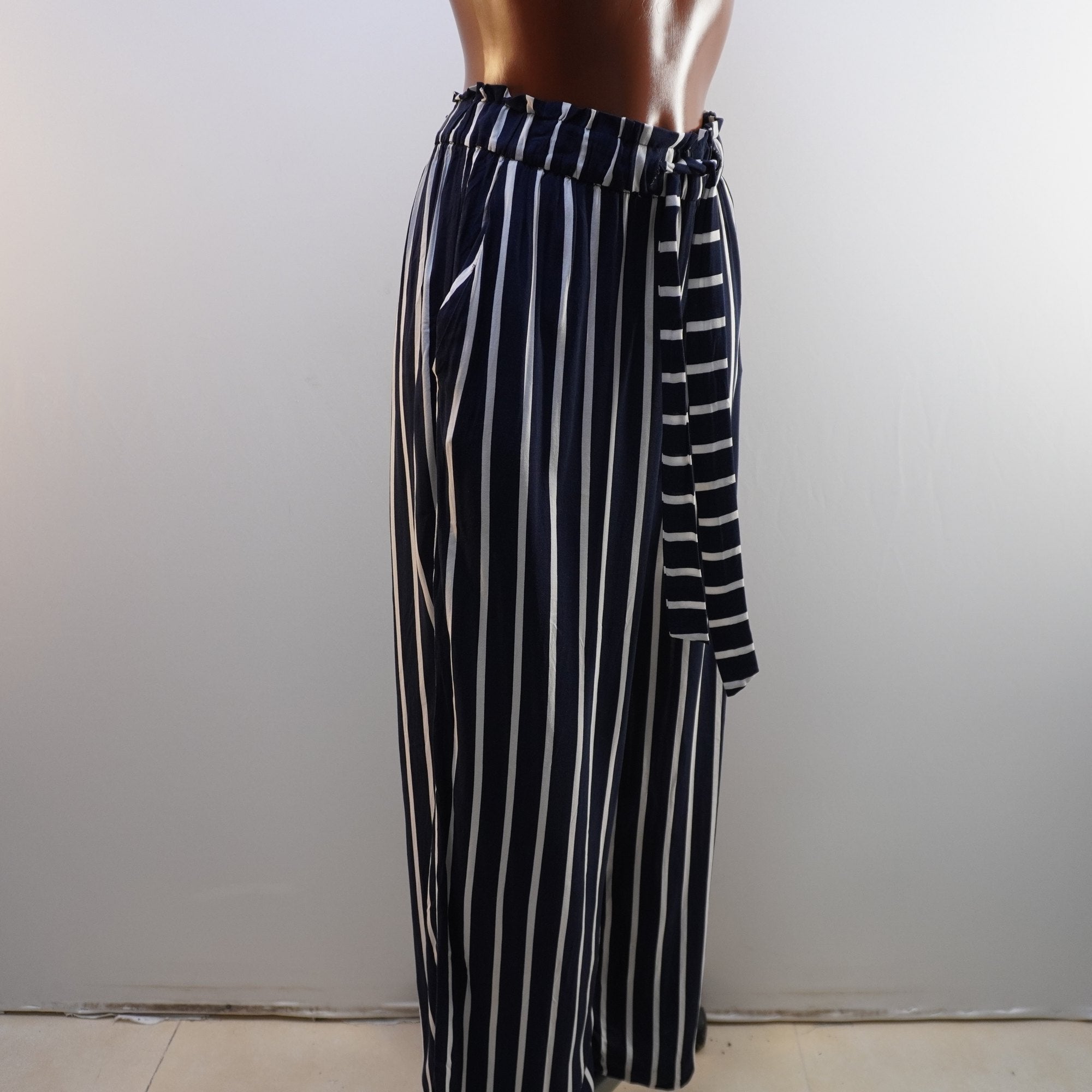 Pantalones Harén H&M para Mujer Usados - Blancos, XXL