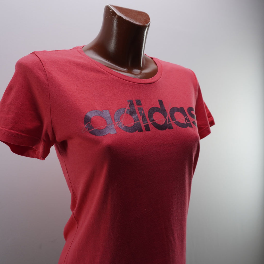 Camiseta de Manga Corta Adidas para Mujer - Roja, M, Usada en Muy Buen Estado