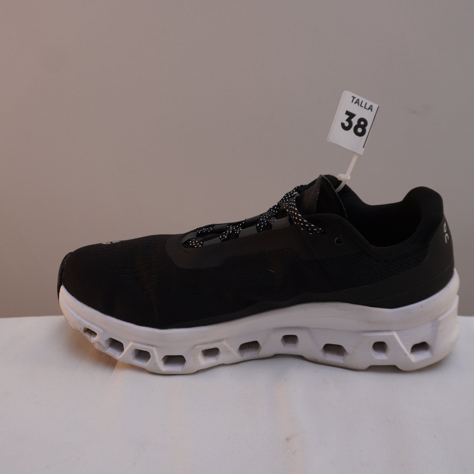 Zapatillas Cloudmonster 2 para Mujer Usadas - Negro, Talla 39