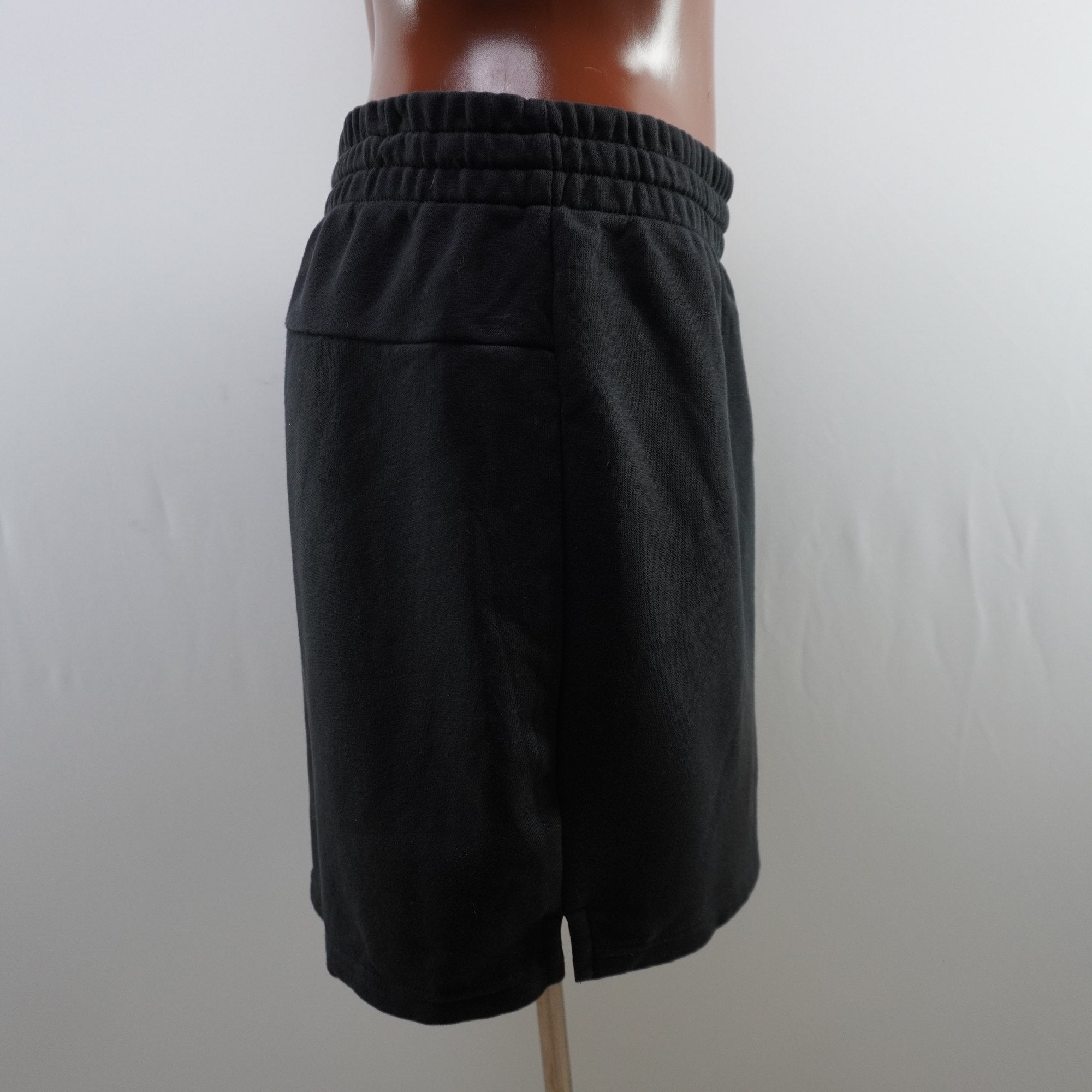 Bermudas Adidas para Mujer Usadas - Negro, XXXL
