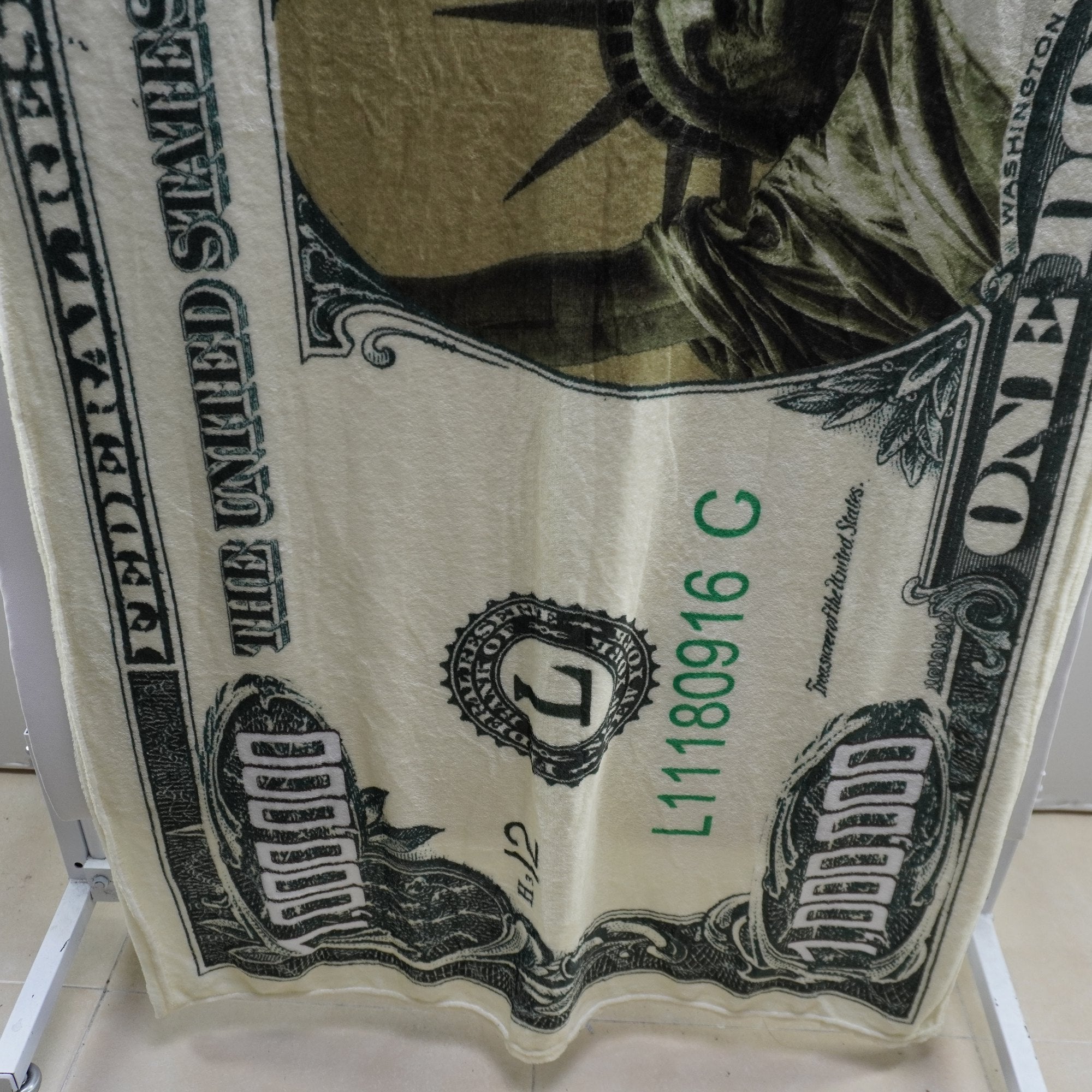 Bata de Baño Verde para Mujer - Usada en Muy Buen Estado