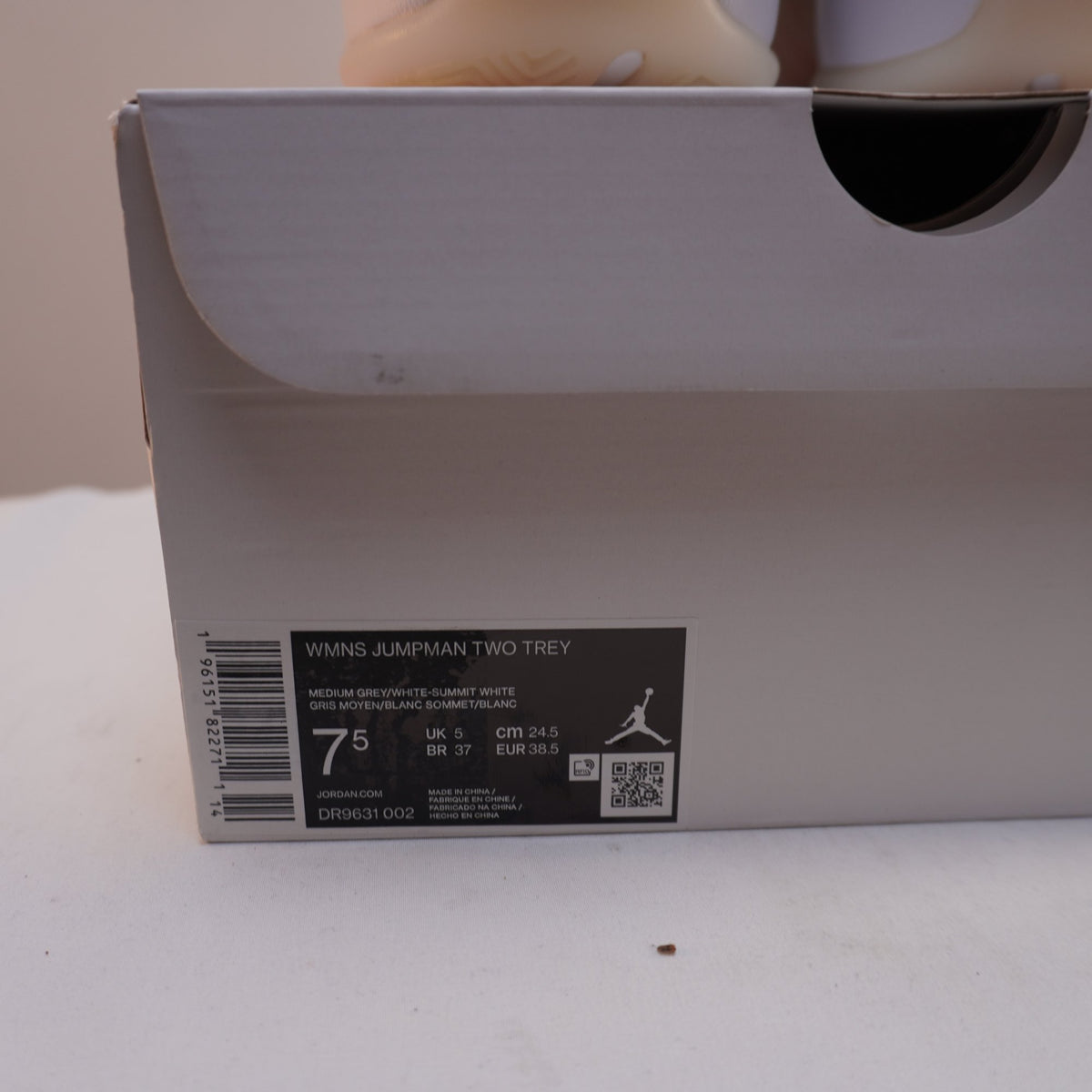 Zapatillas Jordan para Hombre Usadas - Blancas, Talla 38.5