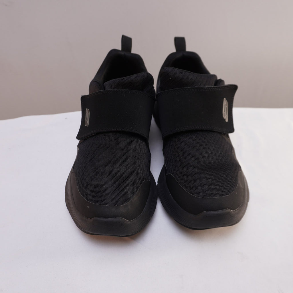 Zapatillas Skechers para Mujer Usadas - Negro, 40