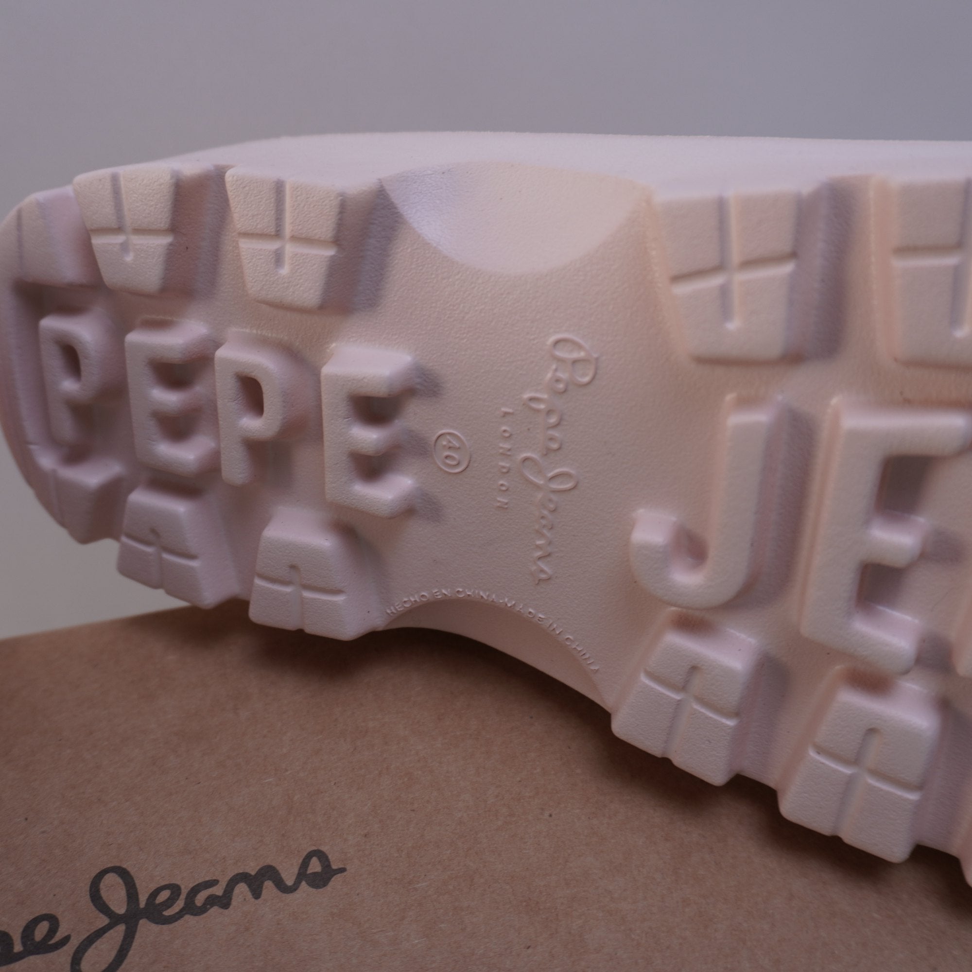 Zapatos Planos Pepe Jeans para Mujer Usados - Rosa, Talla 40