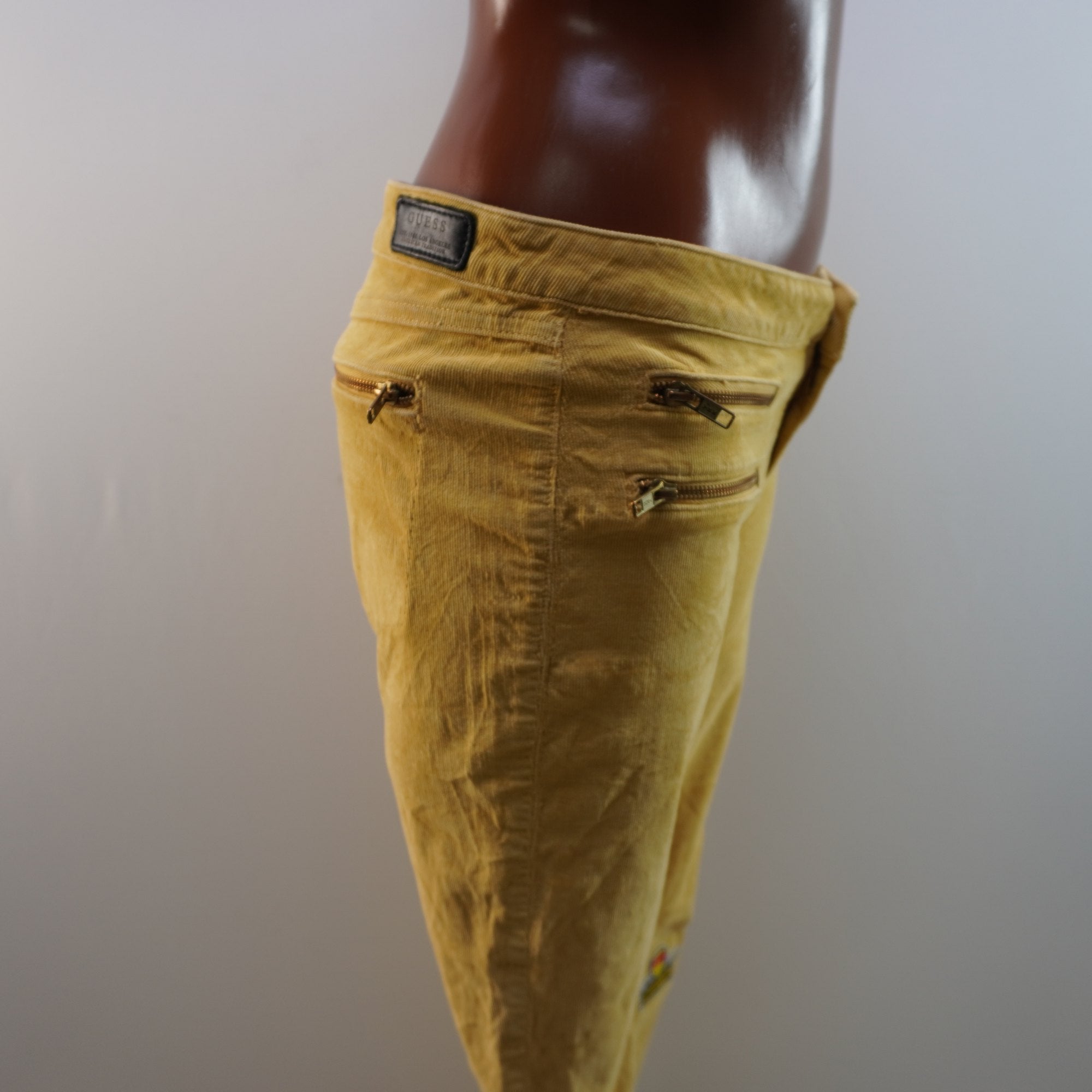 Vaqueros Guess para Mujer Usados - Mostaza, Talla 29