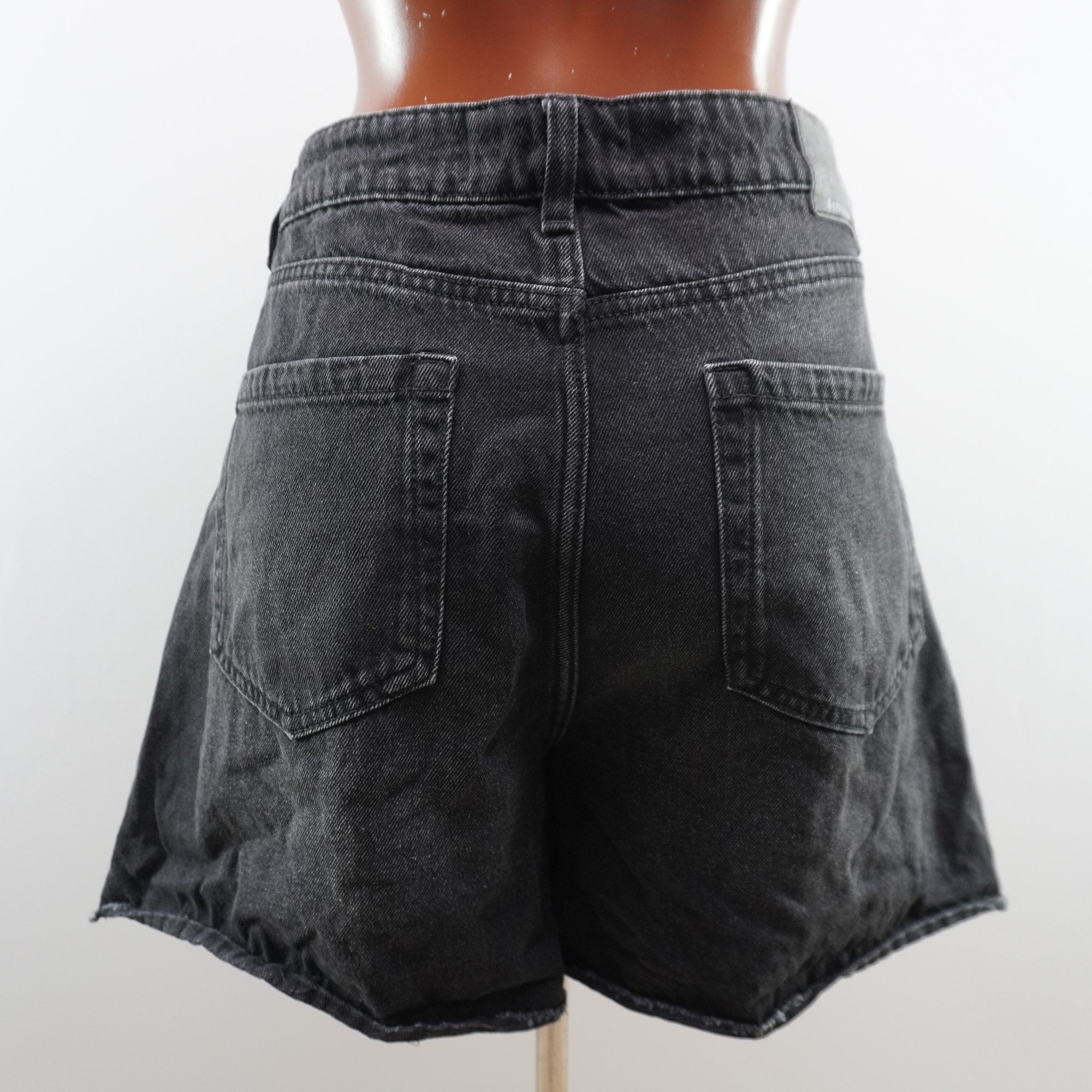 Pantalones Cortos Vaqueros Stradivarius para Mujer Usados - Negros, XL