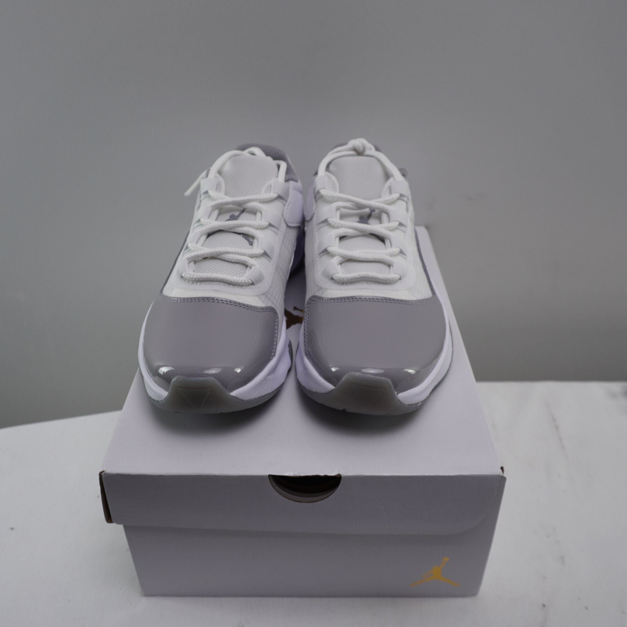 Zapatillas Jordan para Hombre Usadas - Blancas, Talla 38