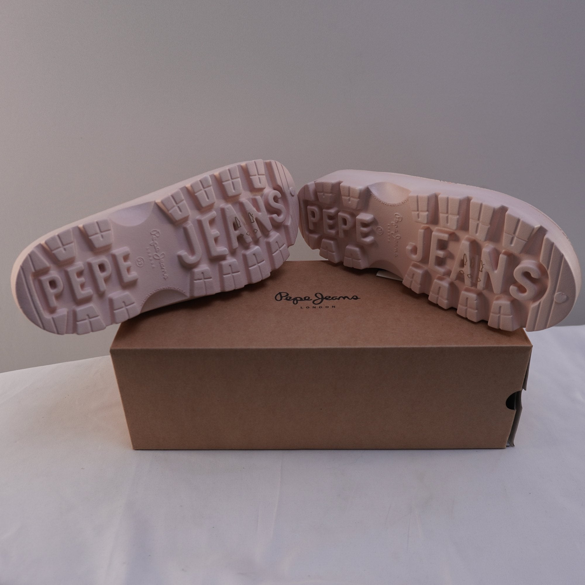 Zapatos Planos Pepe Jeans para Mujer Usados - Rosa, Talla 39