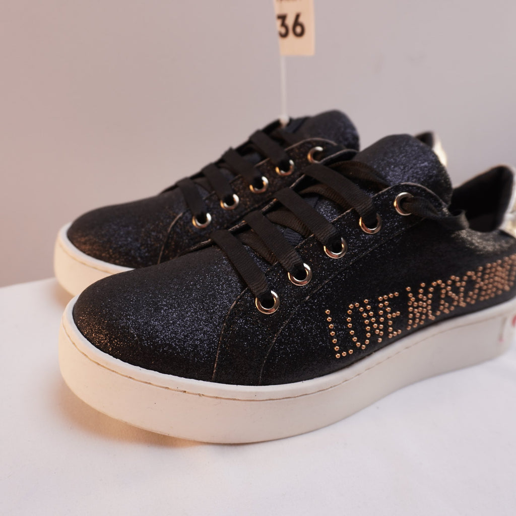 Zapatillas Moschino para Mujer Usadas - Negros, Talla 36