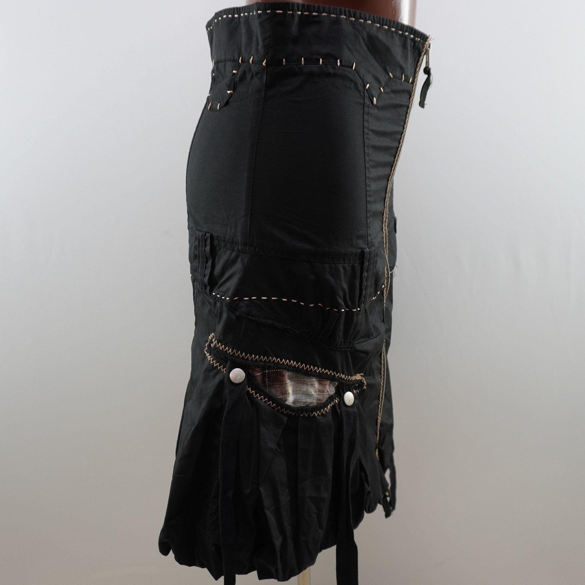 Falda Italian Style para Mujer Usada - Negra, S