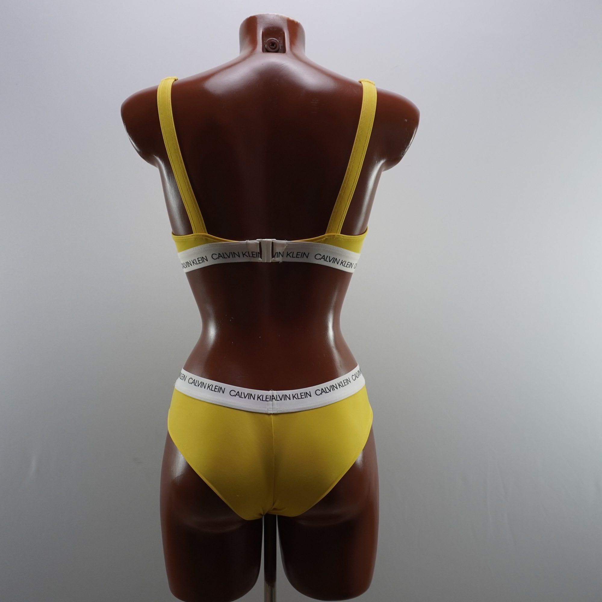 Vestido de Baño Calvin Klein para Mujer Usado - Amarillo, S