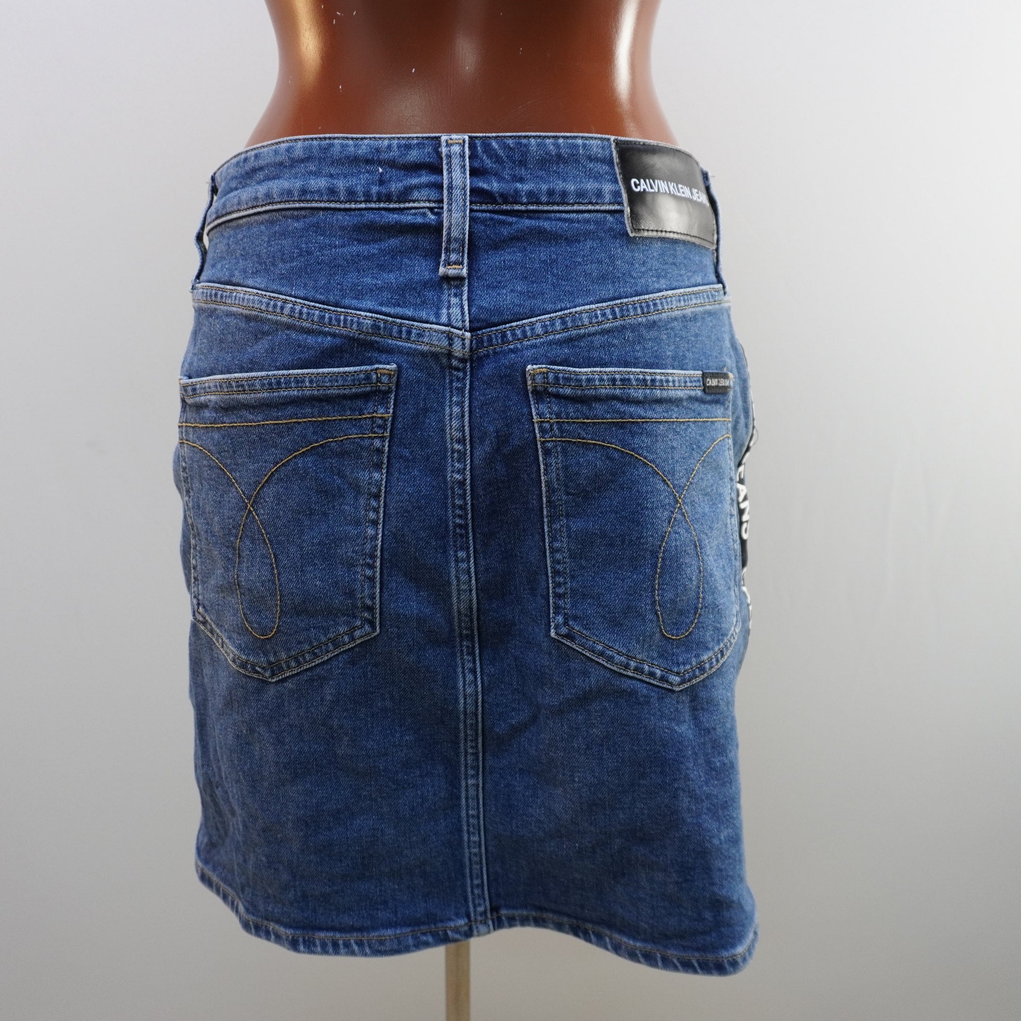 Falda Calvin Klein para Mujer Usada - Azul, Muy Buena Condición