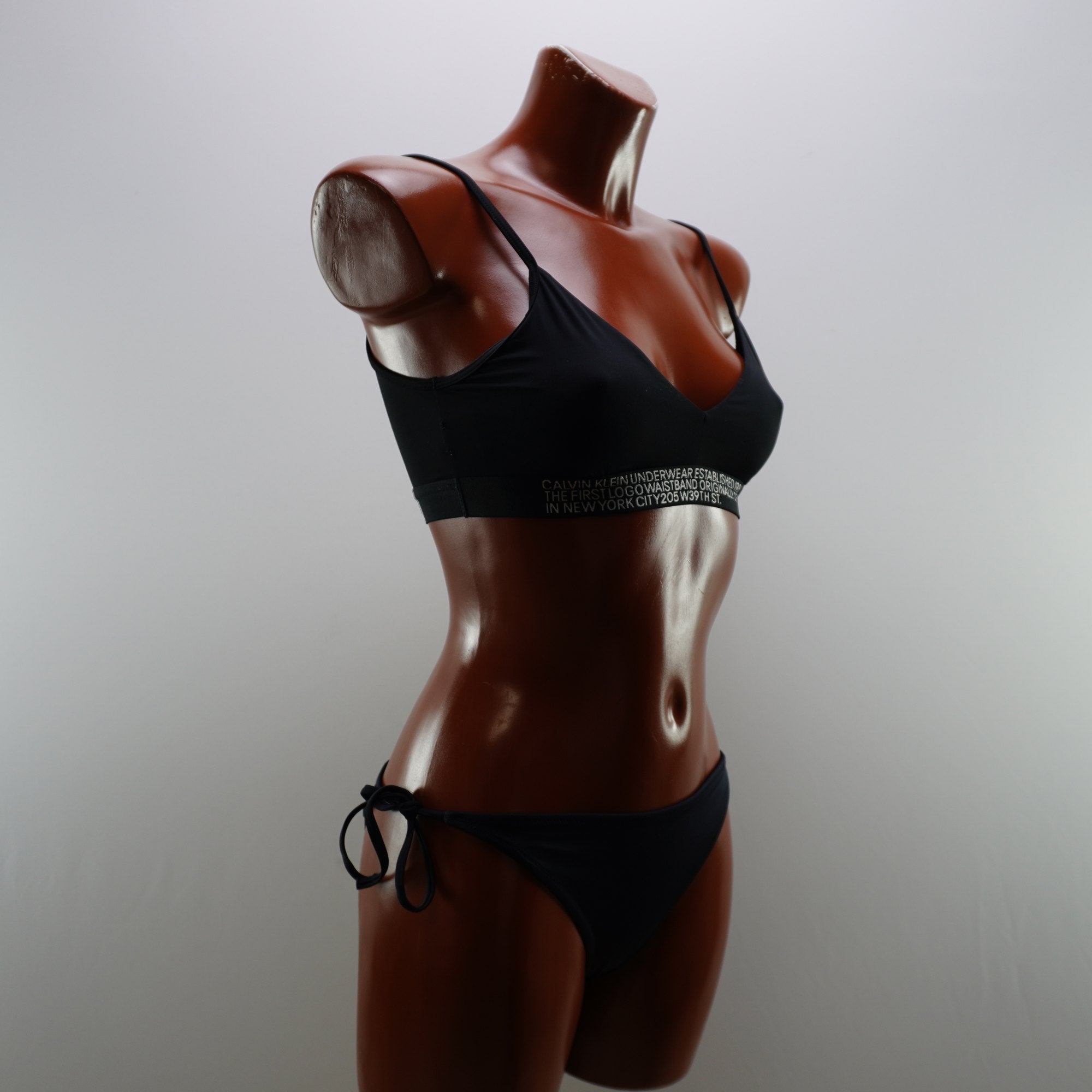 Vestido de Baño Calvin Klein para Mujer Usado - Negro, M