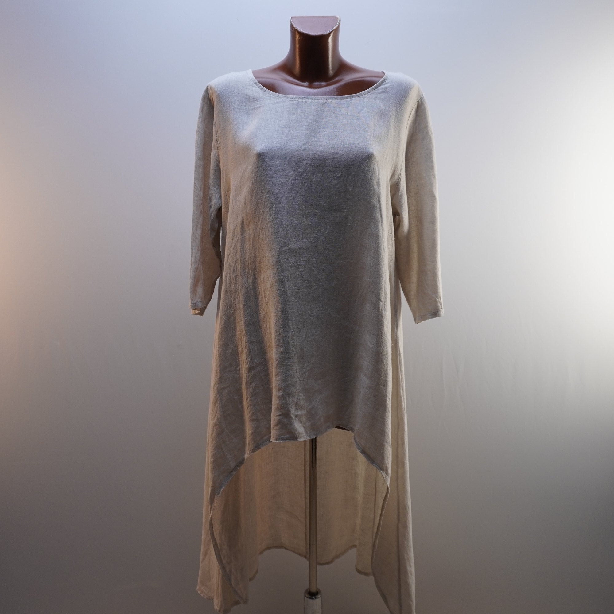 Camiseta de Manga Corta Italian Style para Mujer Usada - Beige, XL