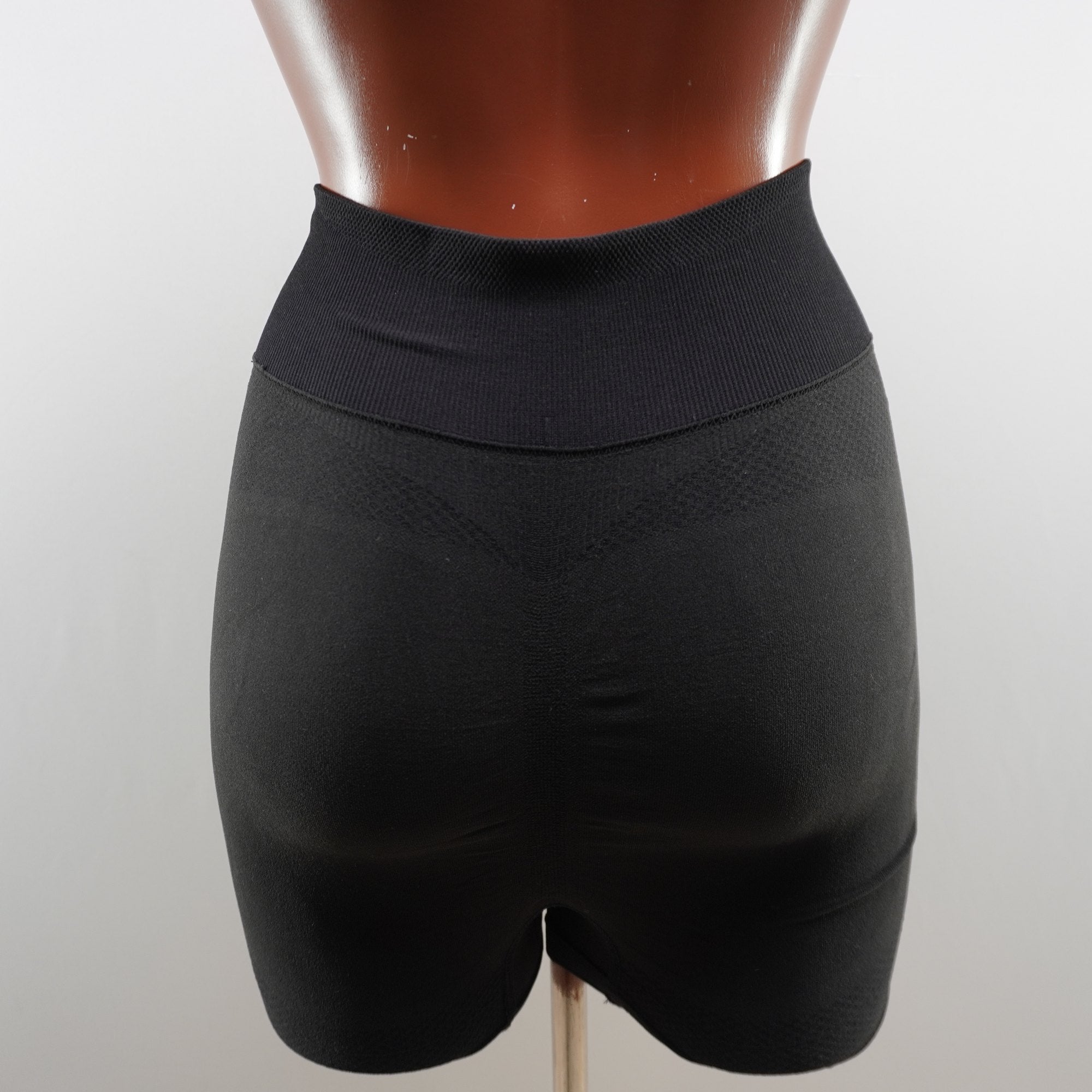 Pantalones Cortos Estilo Legging Italian Style para Mujer Usados - Negro, M