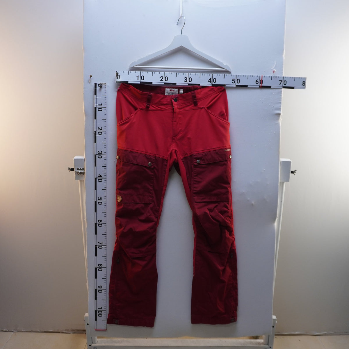 Pantalones tipo Cargo Fjallraven para Mujer Usados - Rojos, L