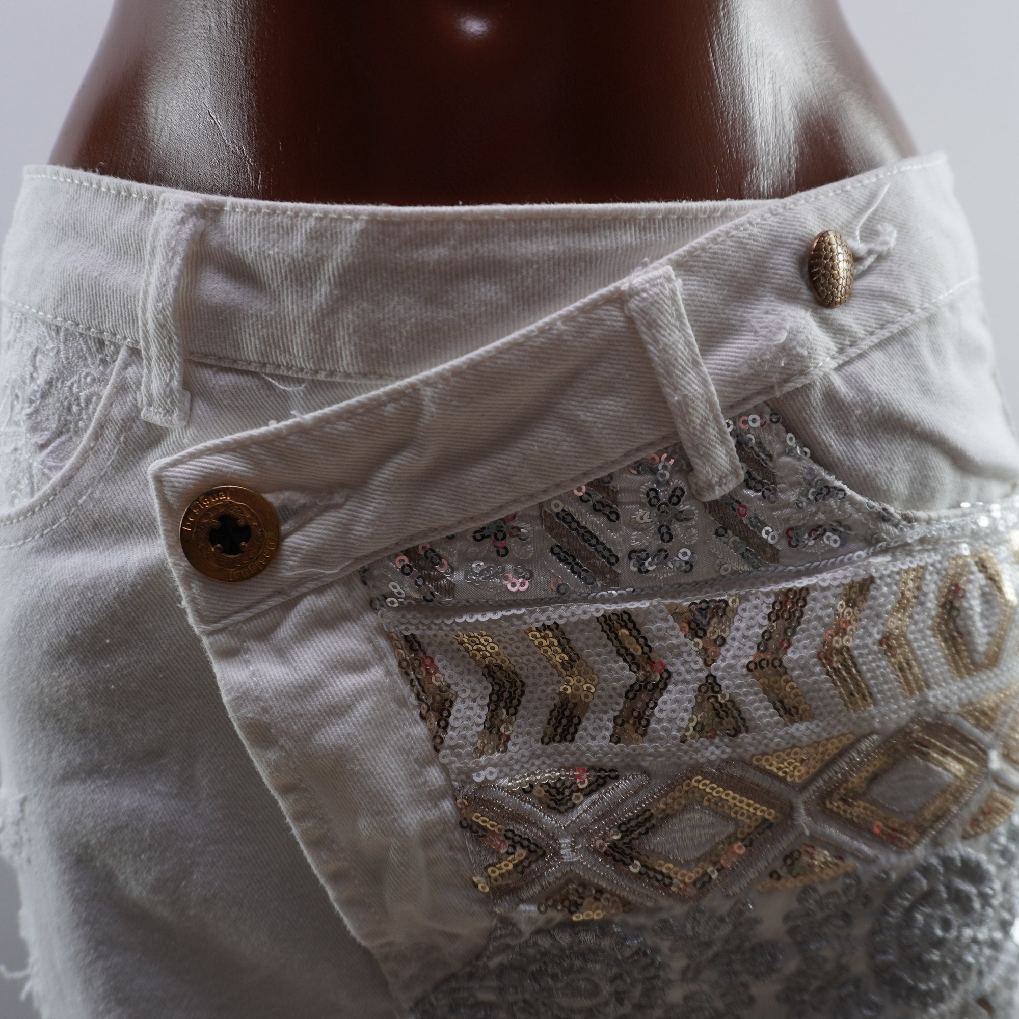 Falda Desigual para Mujer Usada - Blanca, M