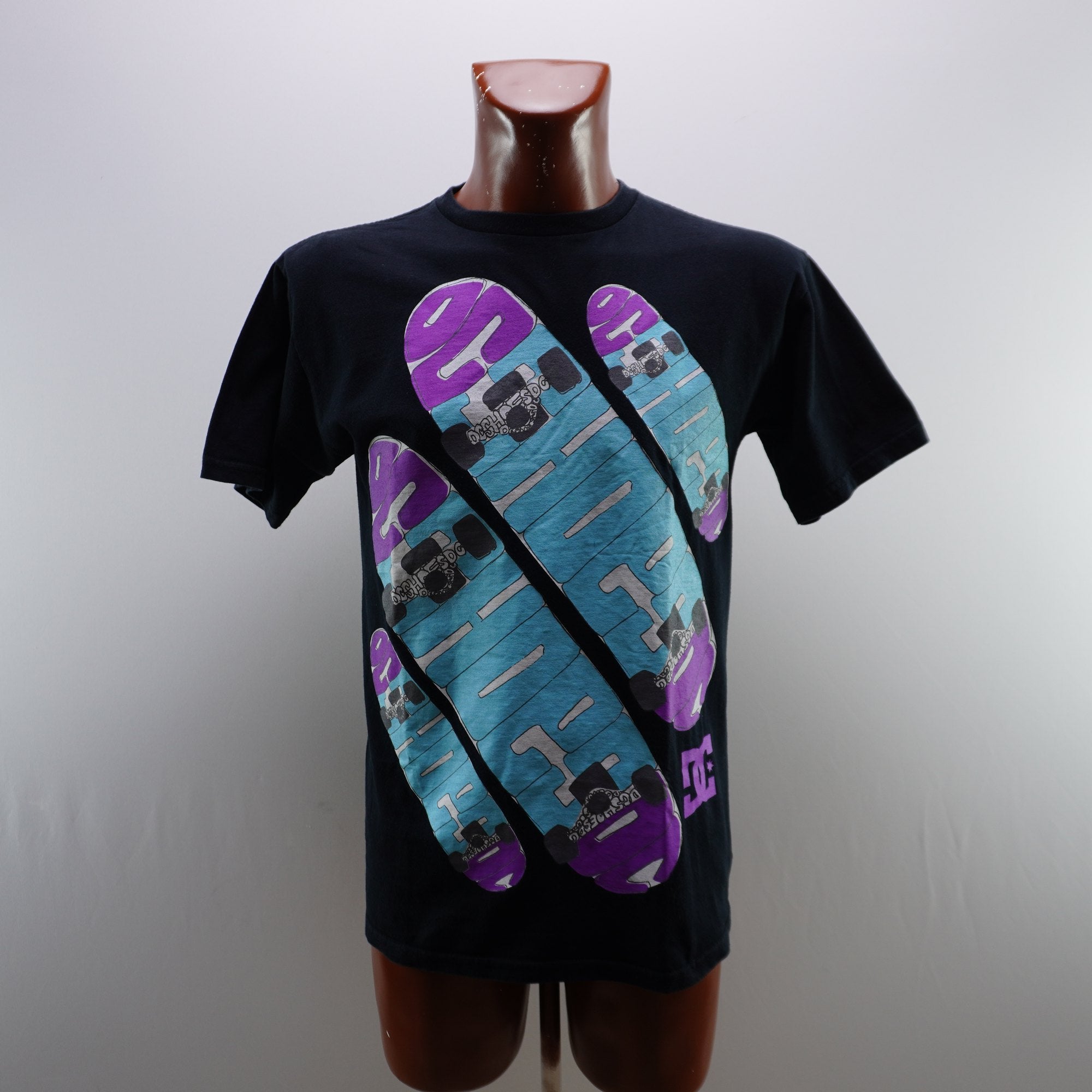 Camiseta de Manga Corta DC Shoes para Hombre Usada - Negra, M