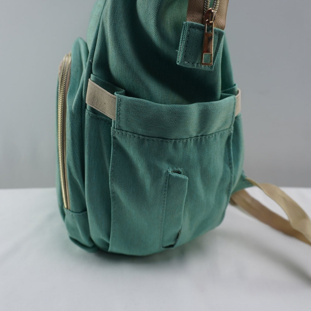 Mochila Atnr para Mujer Usada - Verde en Muy Buen Estado
