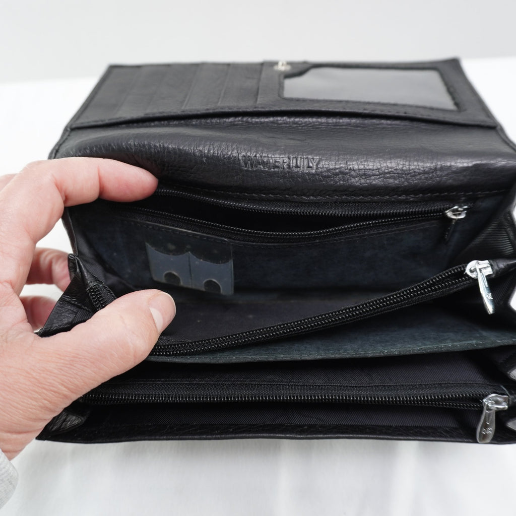 Cartera Watery para Mujer Usada - Negro, Excelente Estado