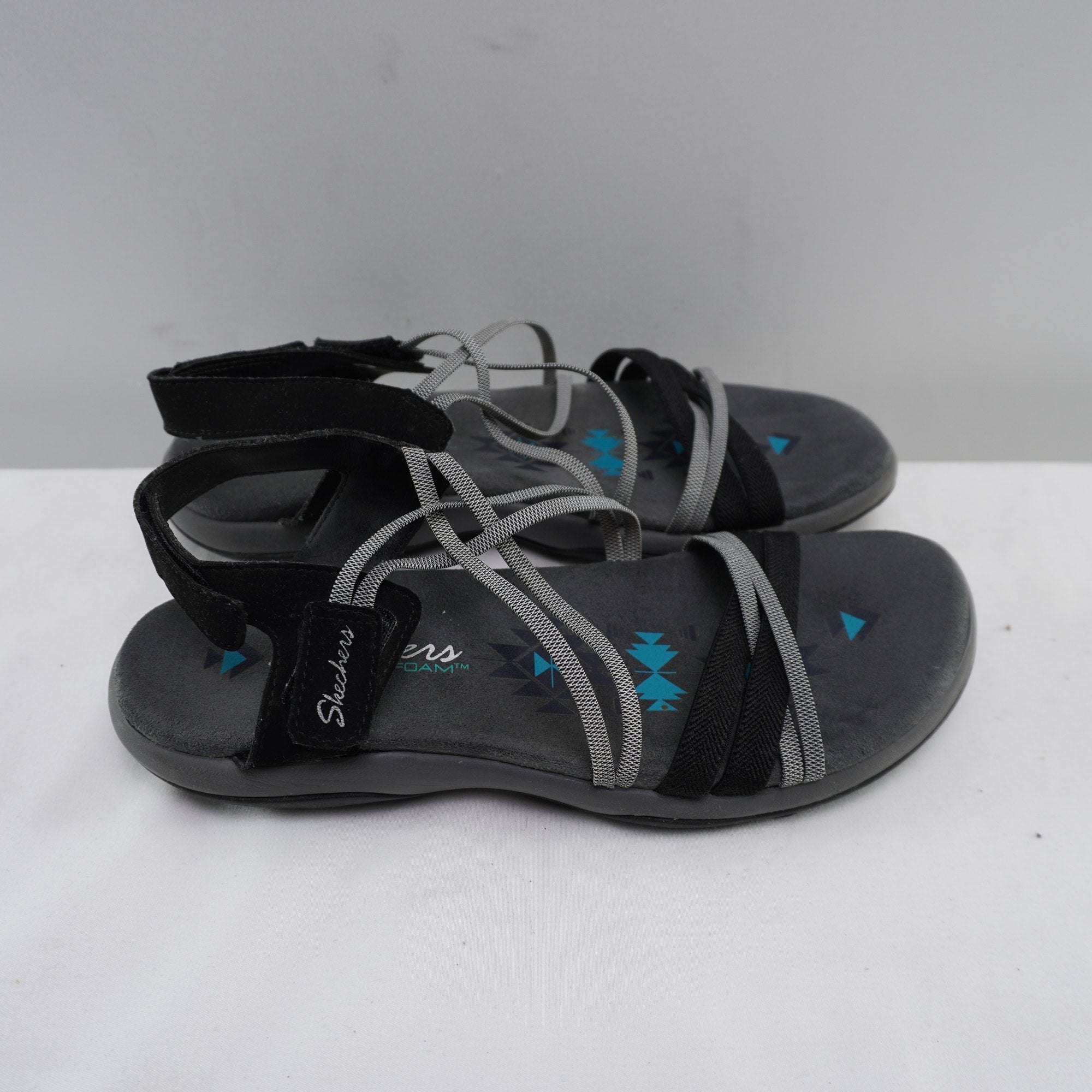 Zapatos Planos Skechers para Mujer Usados - Gris, Talla 38