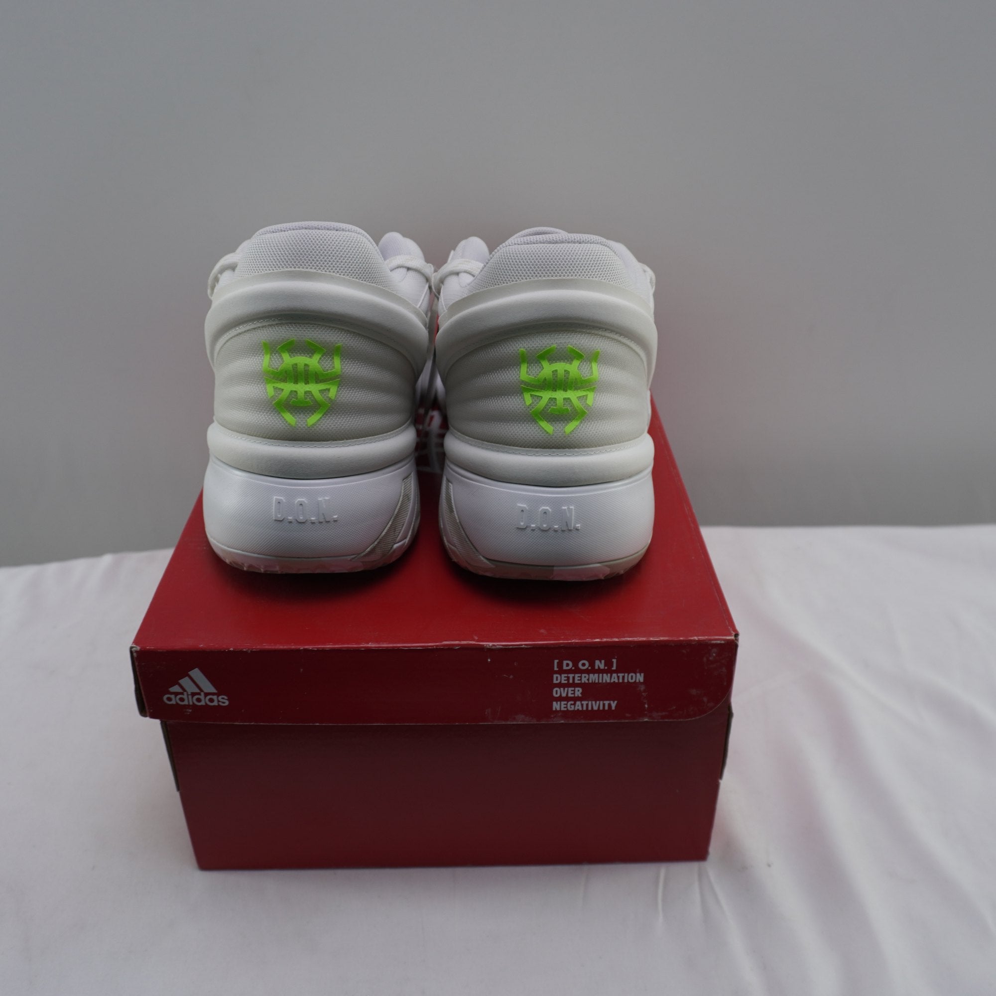 Zapatillas Adidas para Hombre Usadas - Blancas, Talla 44