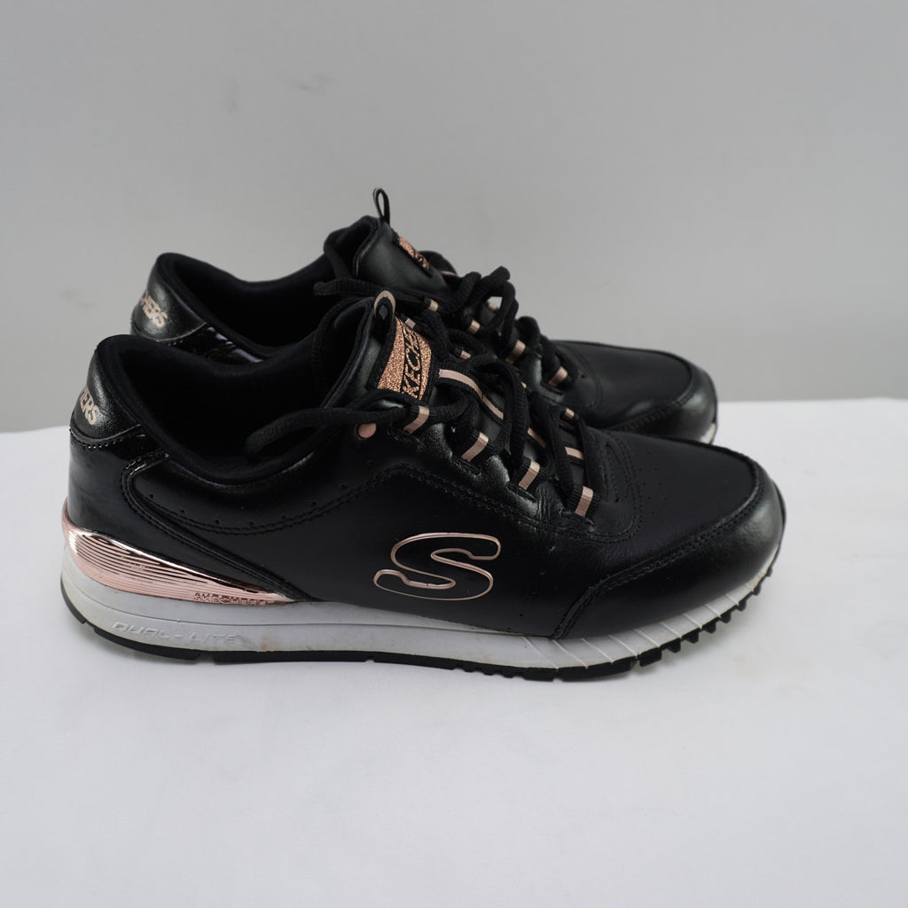 Zapatillas Skechers para Mujer Usadas - Negro, 38.5