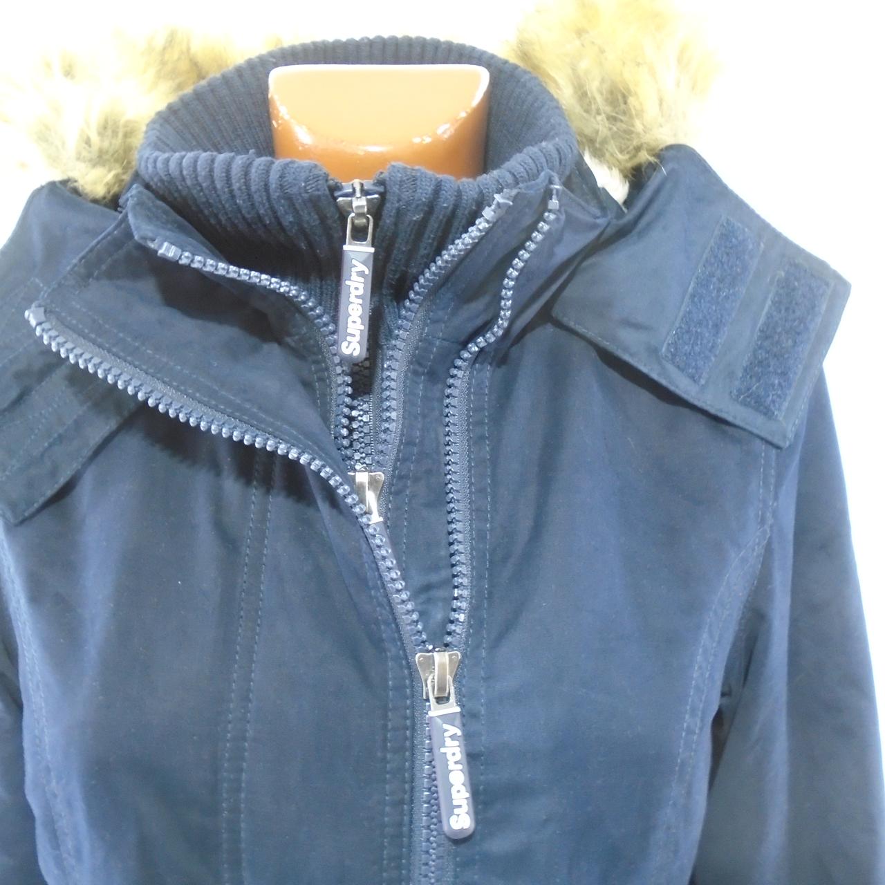 Parka para mujer Superdry. Azul oscuro. S. Usado. Bien