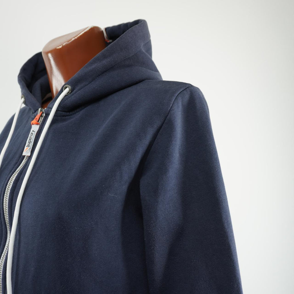 Sudadera con capucha para mujer Superdry. Azul oscuro. Talla XS. Usada. En buen estado.