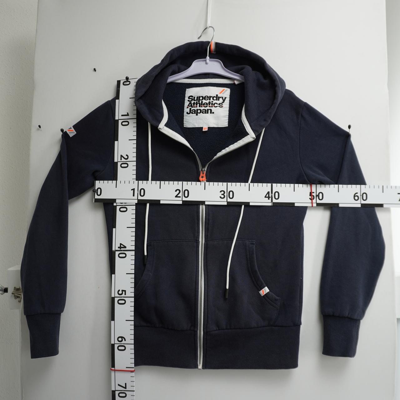 Sudadera con capucha para mujer Superdry. Azul oscuro. Talla XS. Usada. En buen estado.