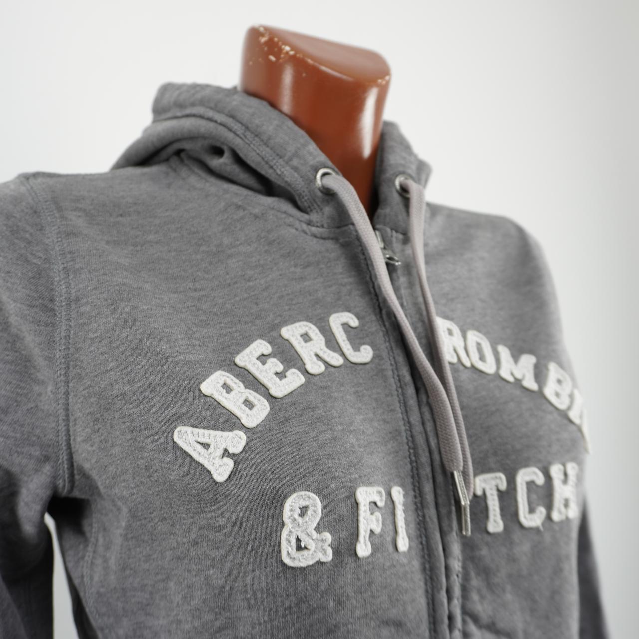 Sudadera con capucha para mujer Abercrombie &amp; Fitch. Gris. Talla L. Usada. En buen estado.