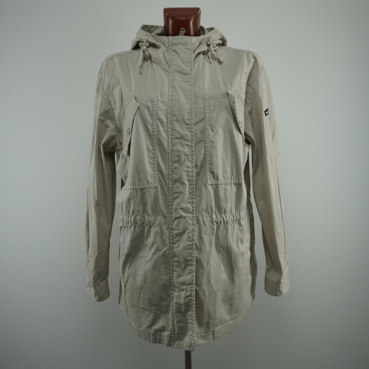 Parka Tommy Hilfiger para mujer. Gris. Talla L. Usada. Buena calidad