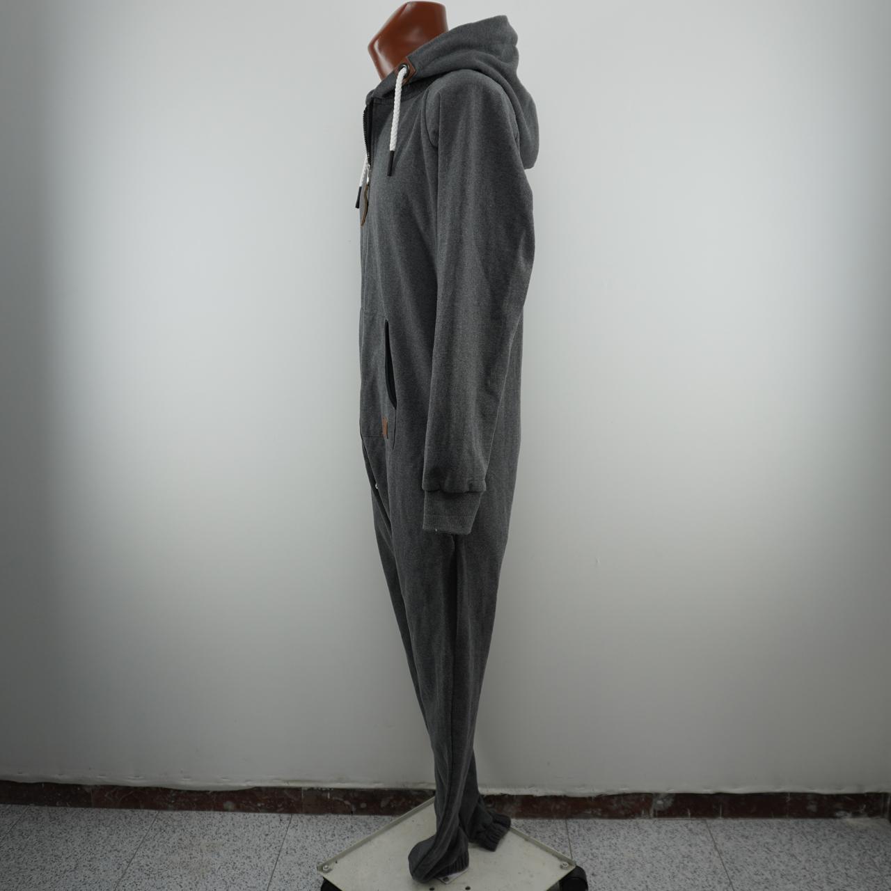 Sudaderas y pantalones de una pieza para hombre Amaci &amp; sans. Gris. Talla L. Usado. Buen estado