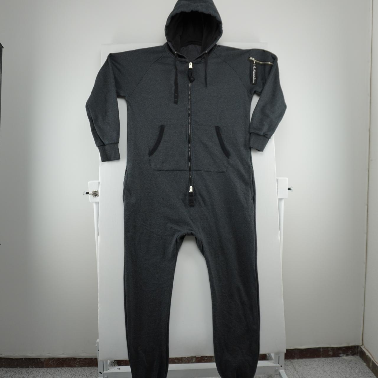 Sudadera y pantalones de una pieza para hombre Amaci &amp; Sans. Gris. Talla S. Usado. Buen estado