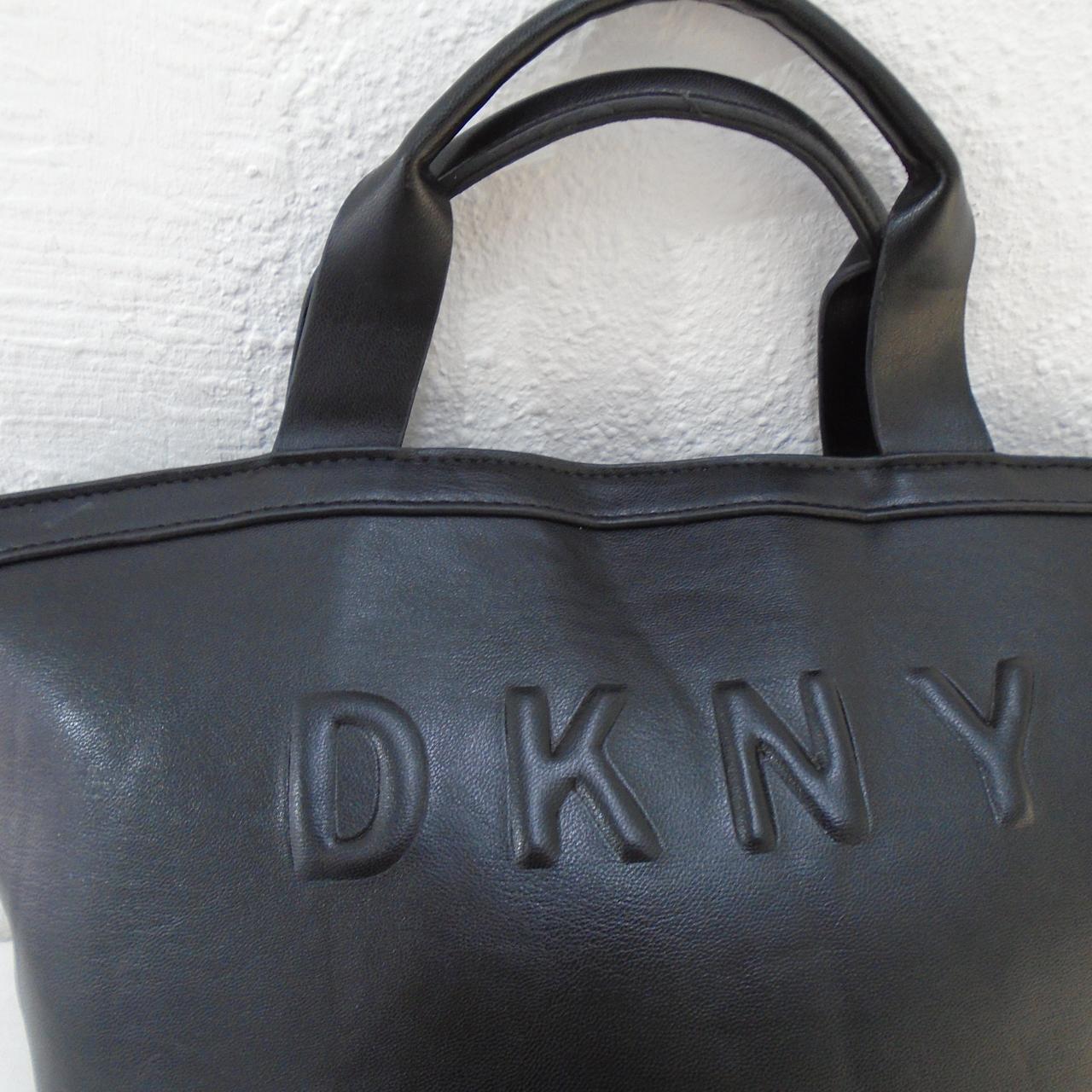 Ropa y accesorios para mujer DKNY. Negro. M. Usado. Muy bien