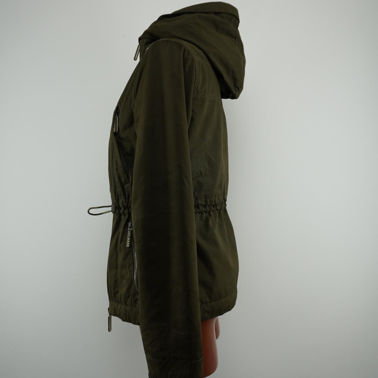 Parka para mujer Superdry. Caqui. L.Usado. Bien