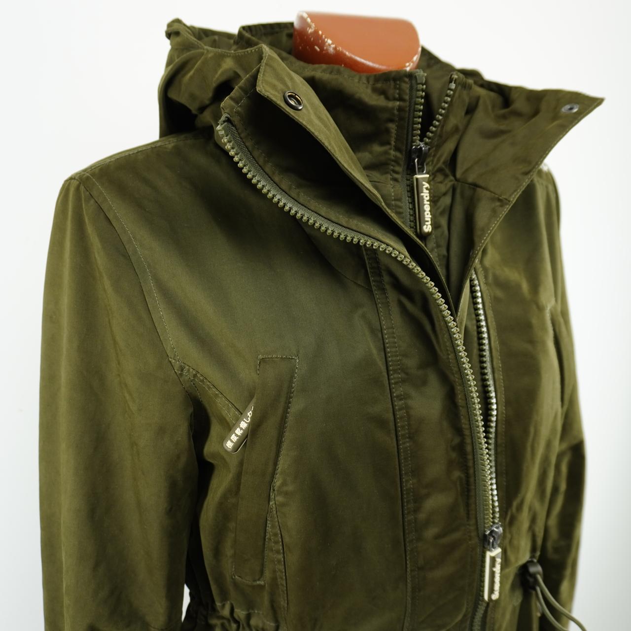 Parka para mujer Superdry. Caqui. L.Usado. Bien