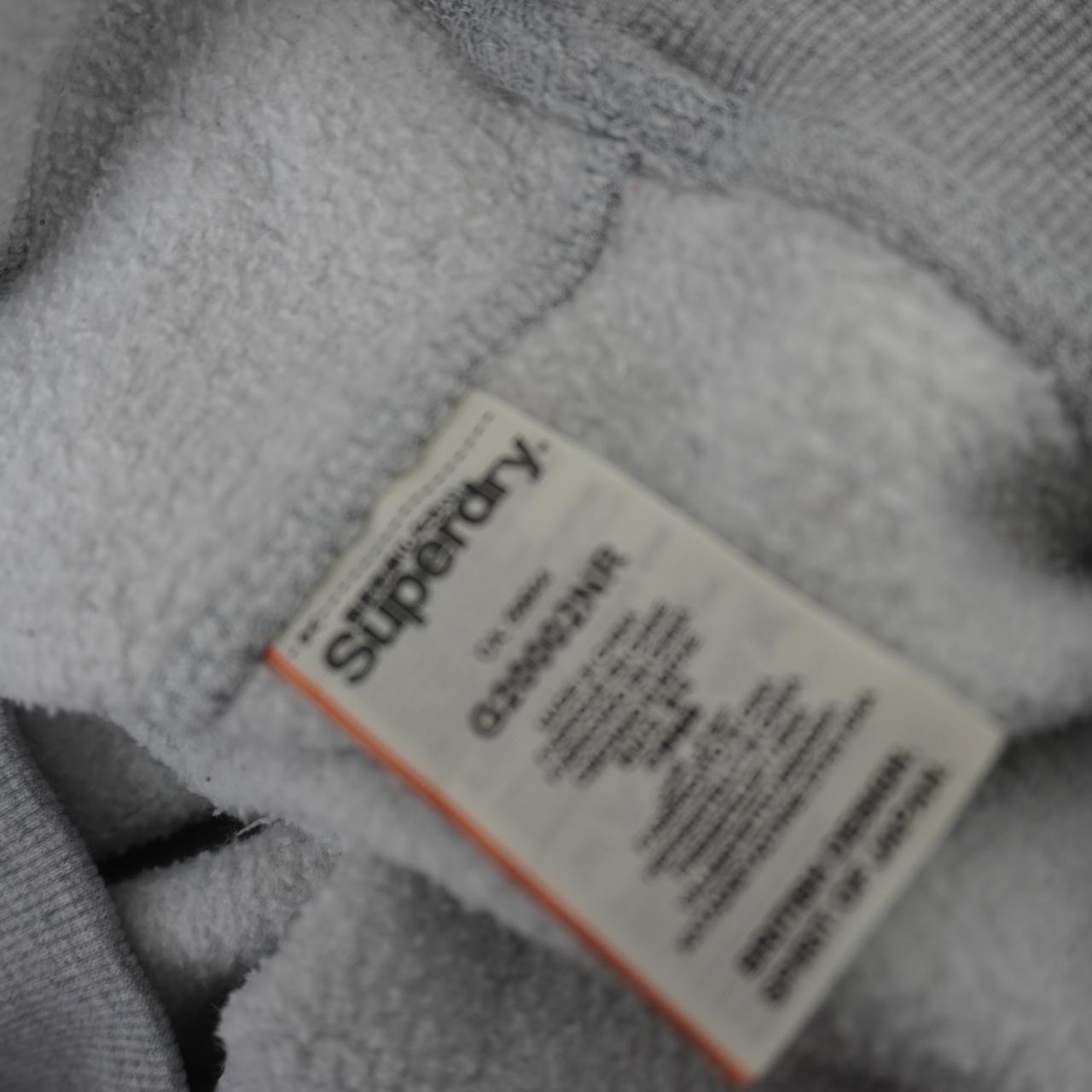 Sudadera con capucha para mujer Superdry. Gris. M.Usado. Bien