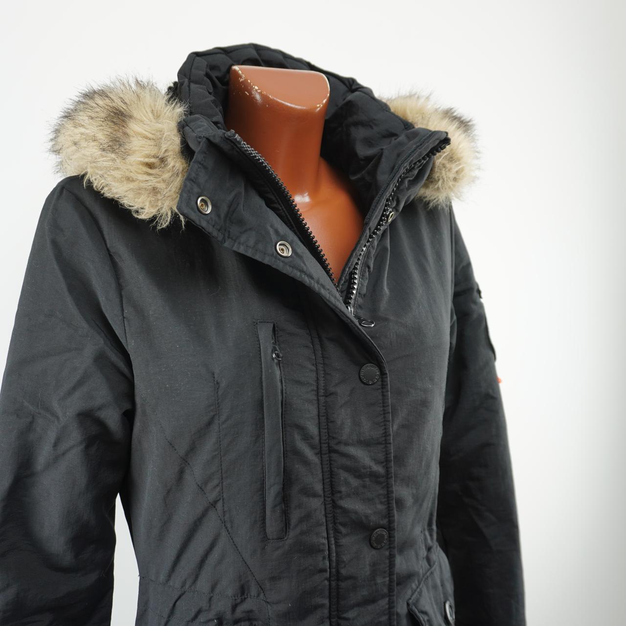 Parka para mujer Superdry. Negro. M.Usado. Bien