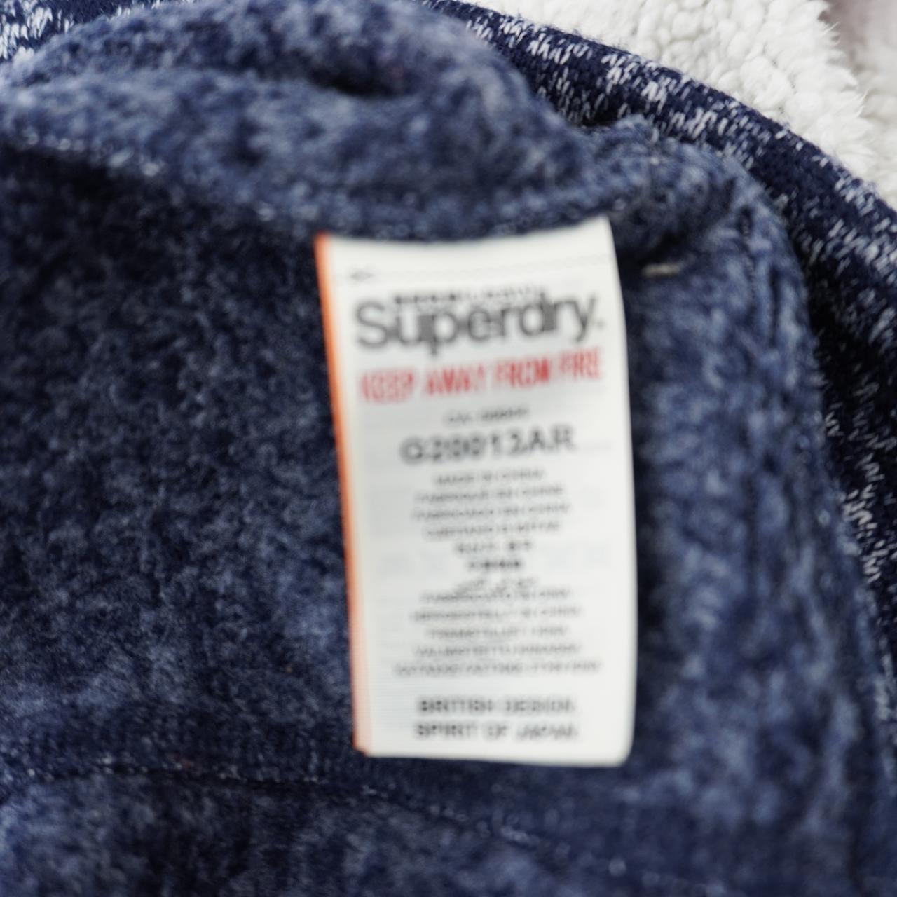 Sudadera con capucha para mujer Superdry. Azul oscuro. M. Usado. Bien