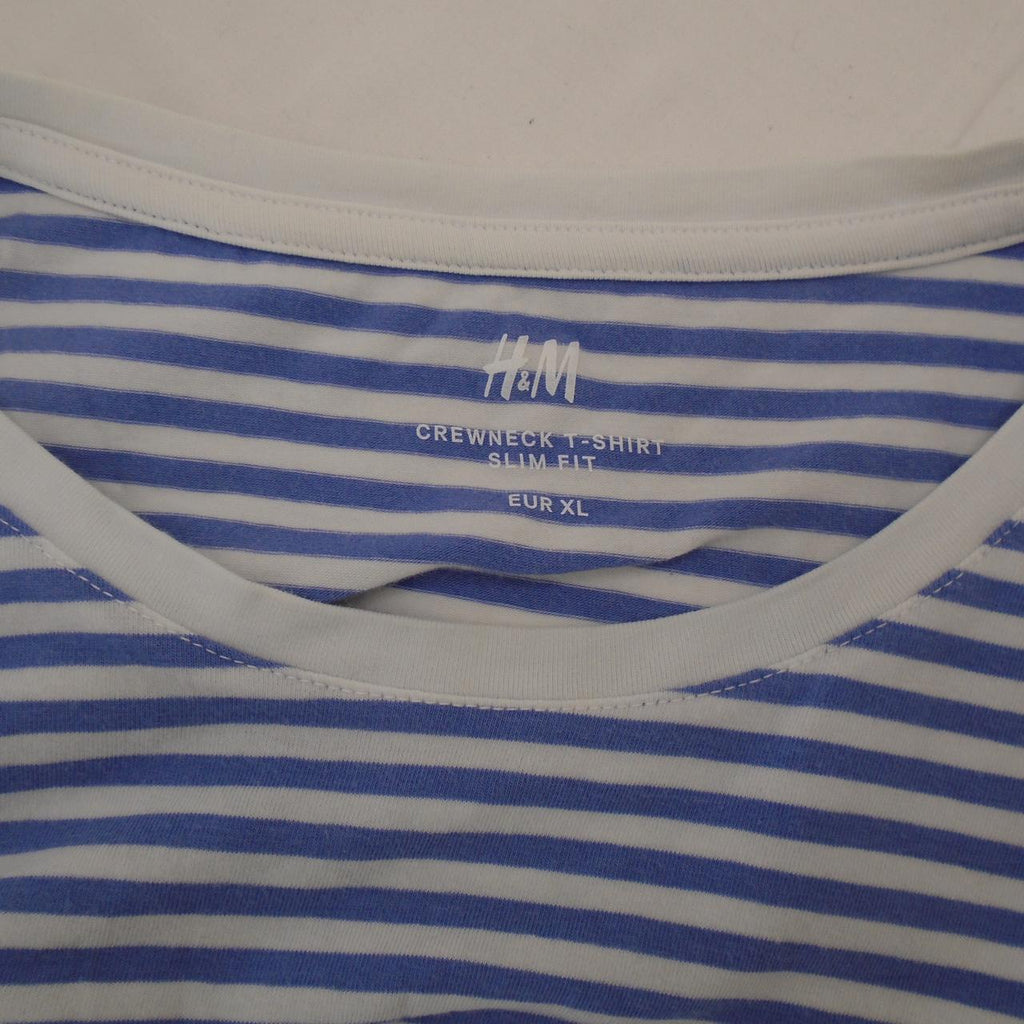 Camiseta Hombre H&amp;M. Multicolor. SG. Usado. Muy bien