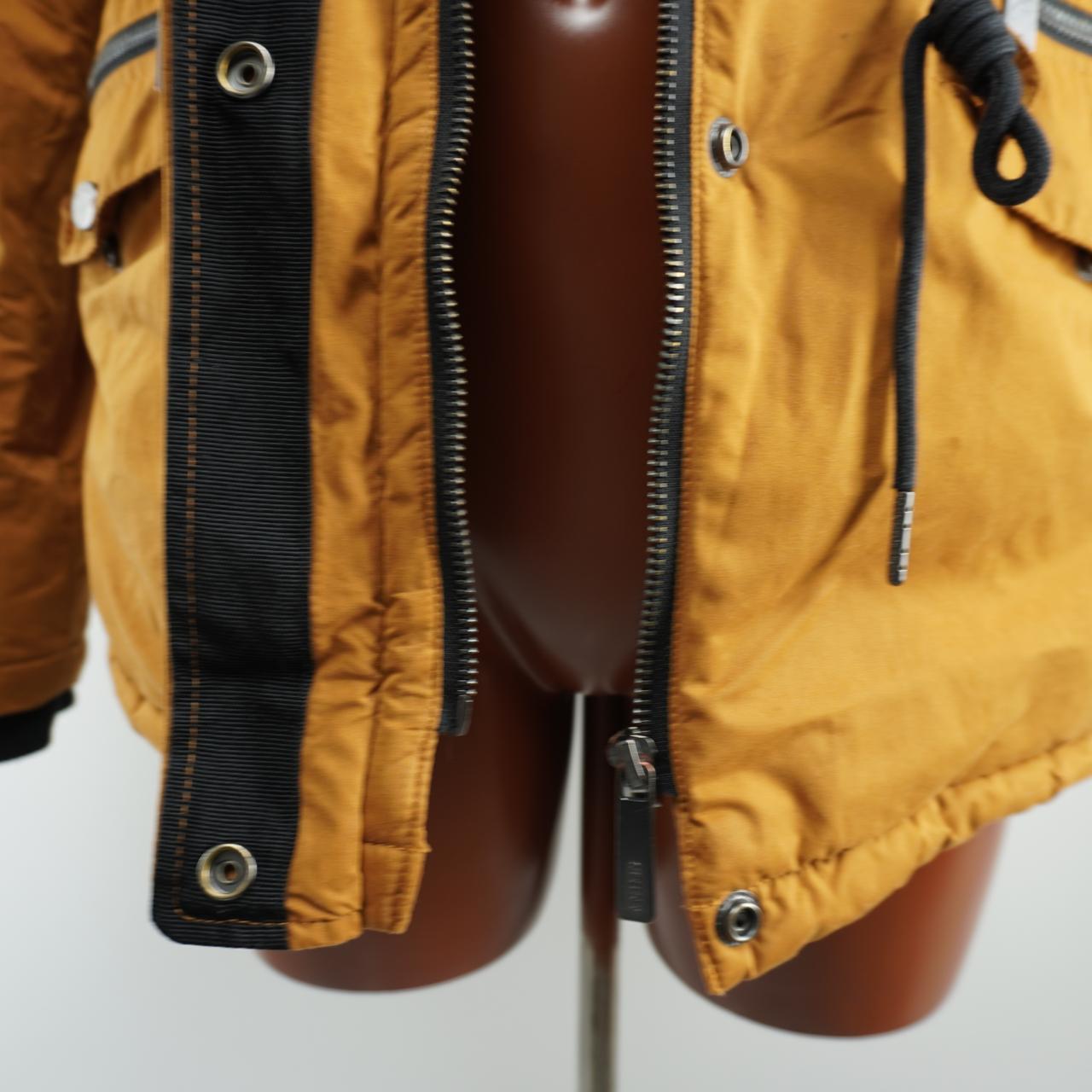 Parka Superdry para mujer. Naranja. Talla L. Usada. En buen estado.