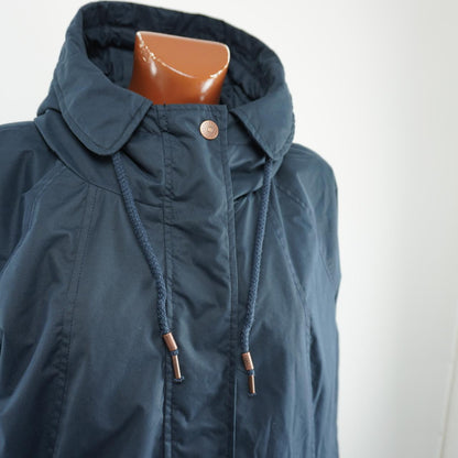 Parka de mujer Ragwear. Azul oscuro. SG. Usado. Bien