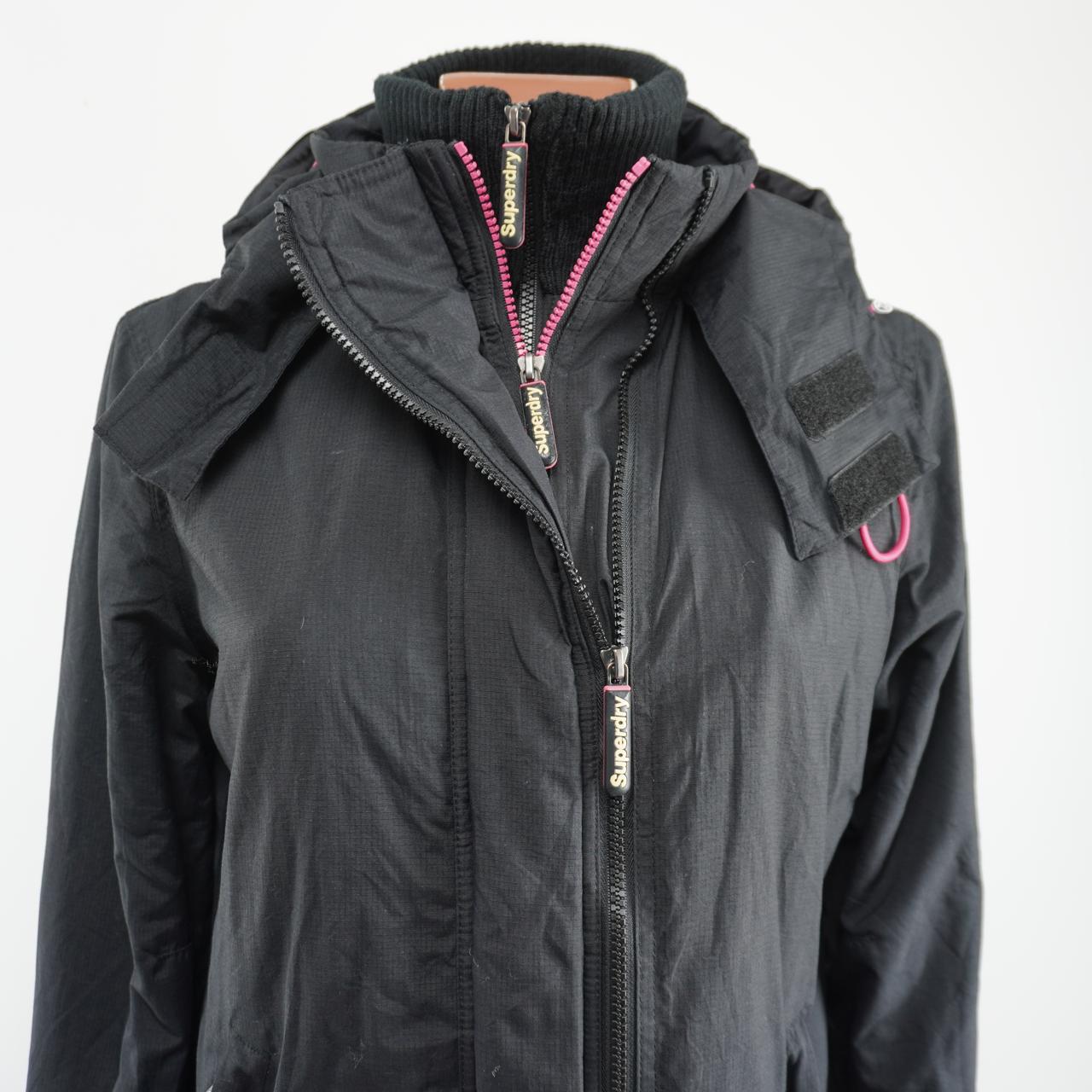 Chaqueta para mujer Superdry. Negro. S. Usado. Bien